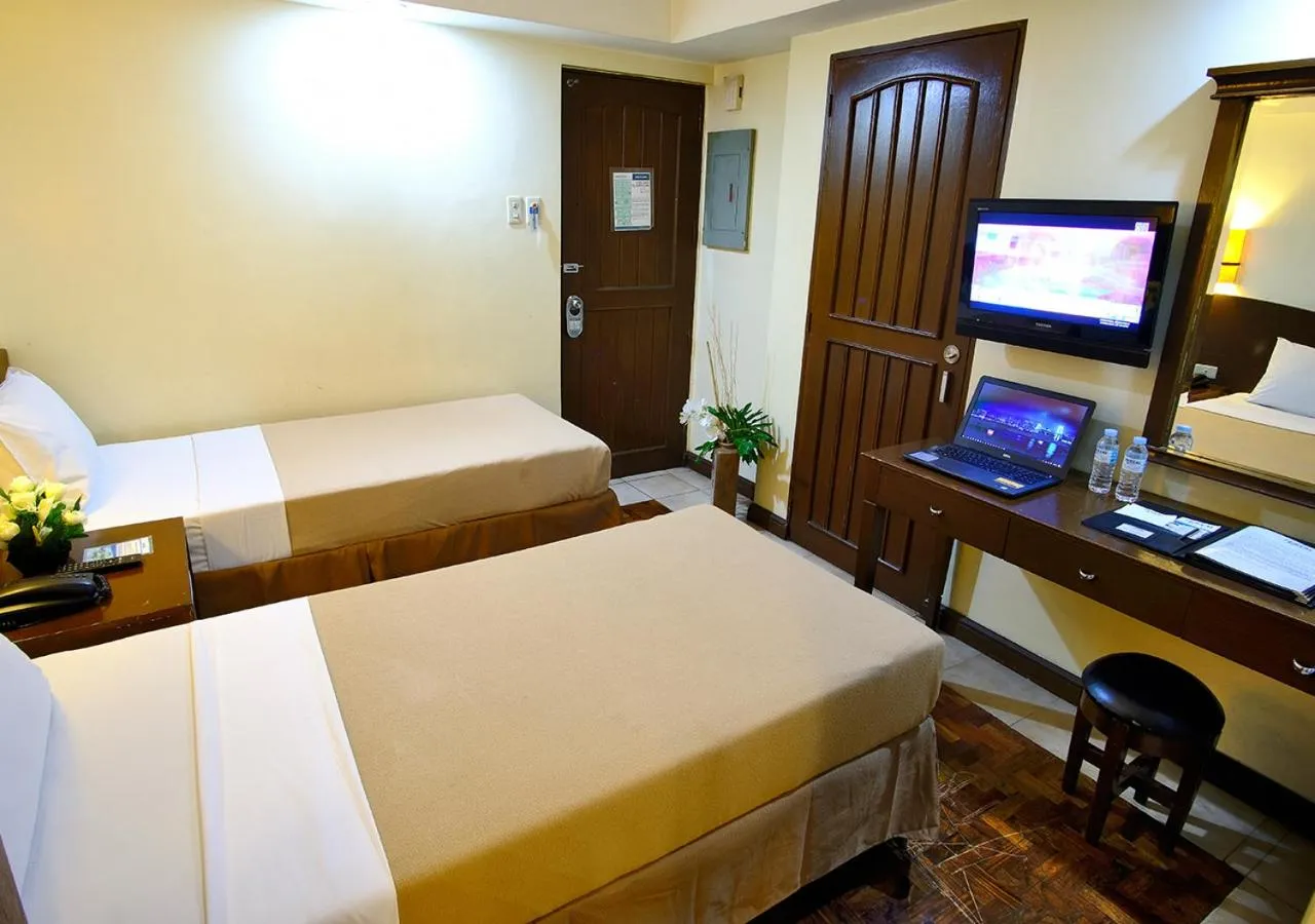 Bed in Fersal Hotel - Manila