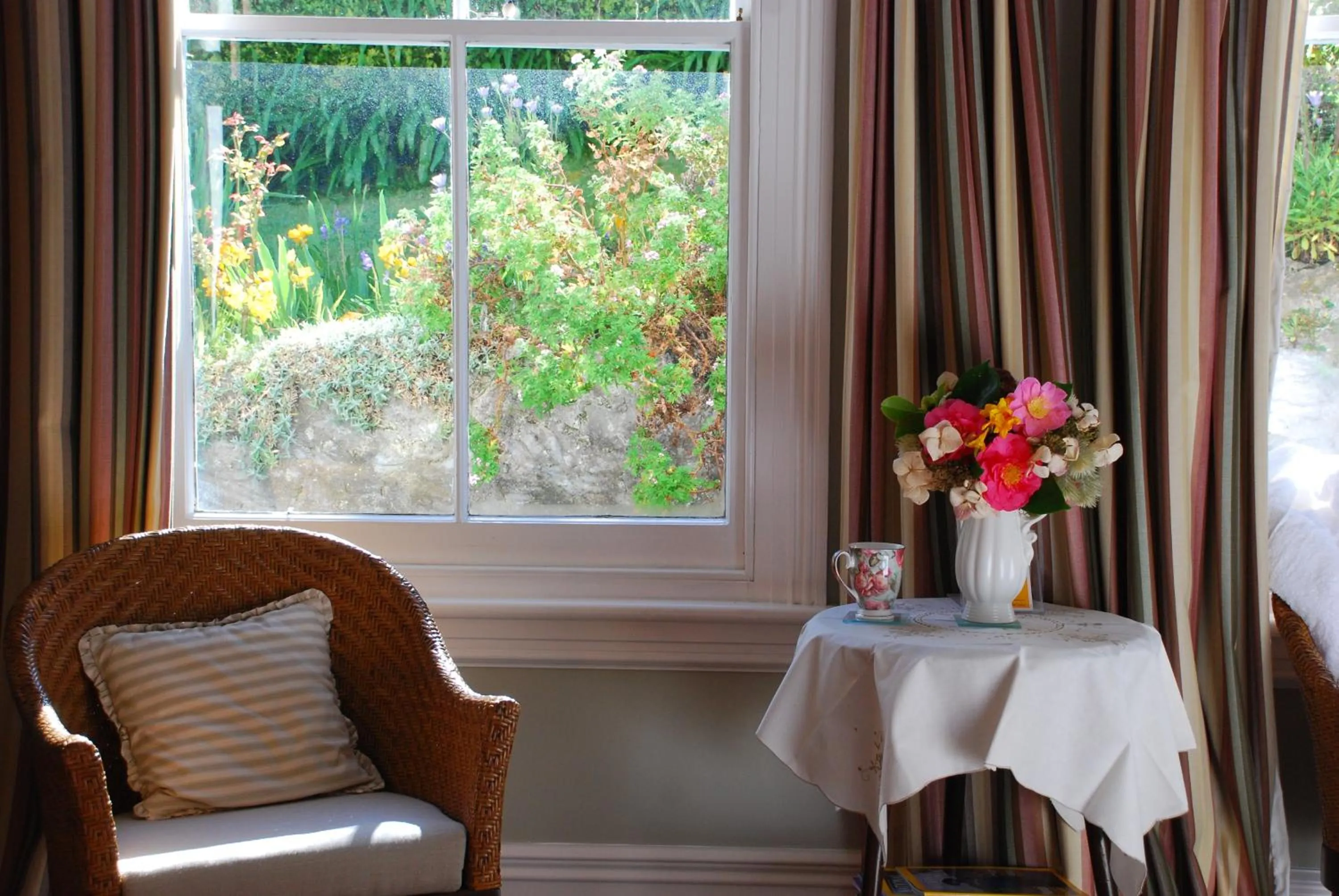 Coffee/tea facilities in Cobden Garden