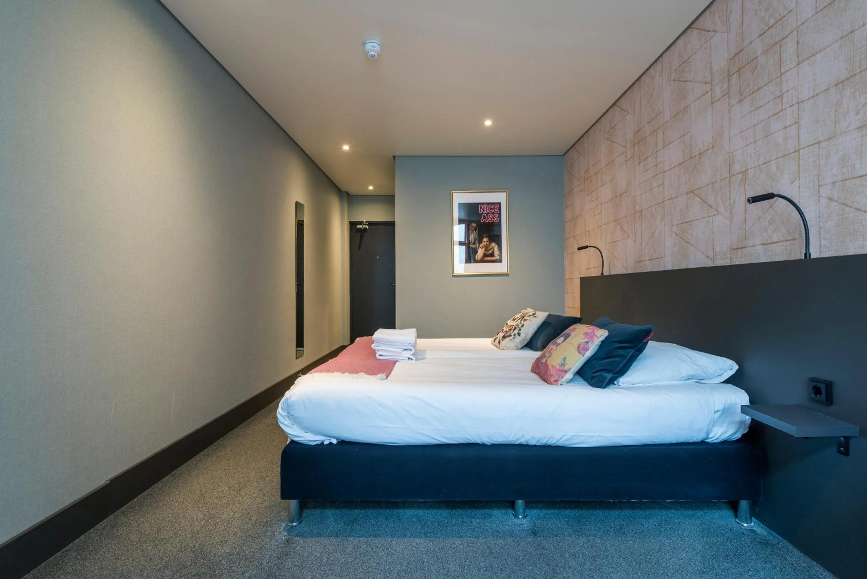 Photo of the whole room, Bed in Hotel Sutor