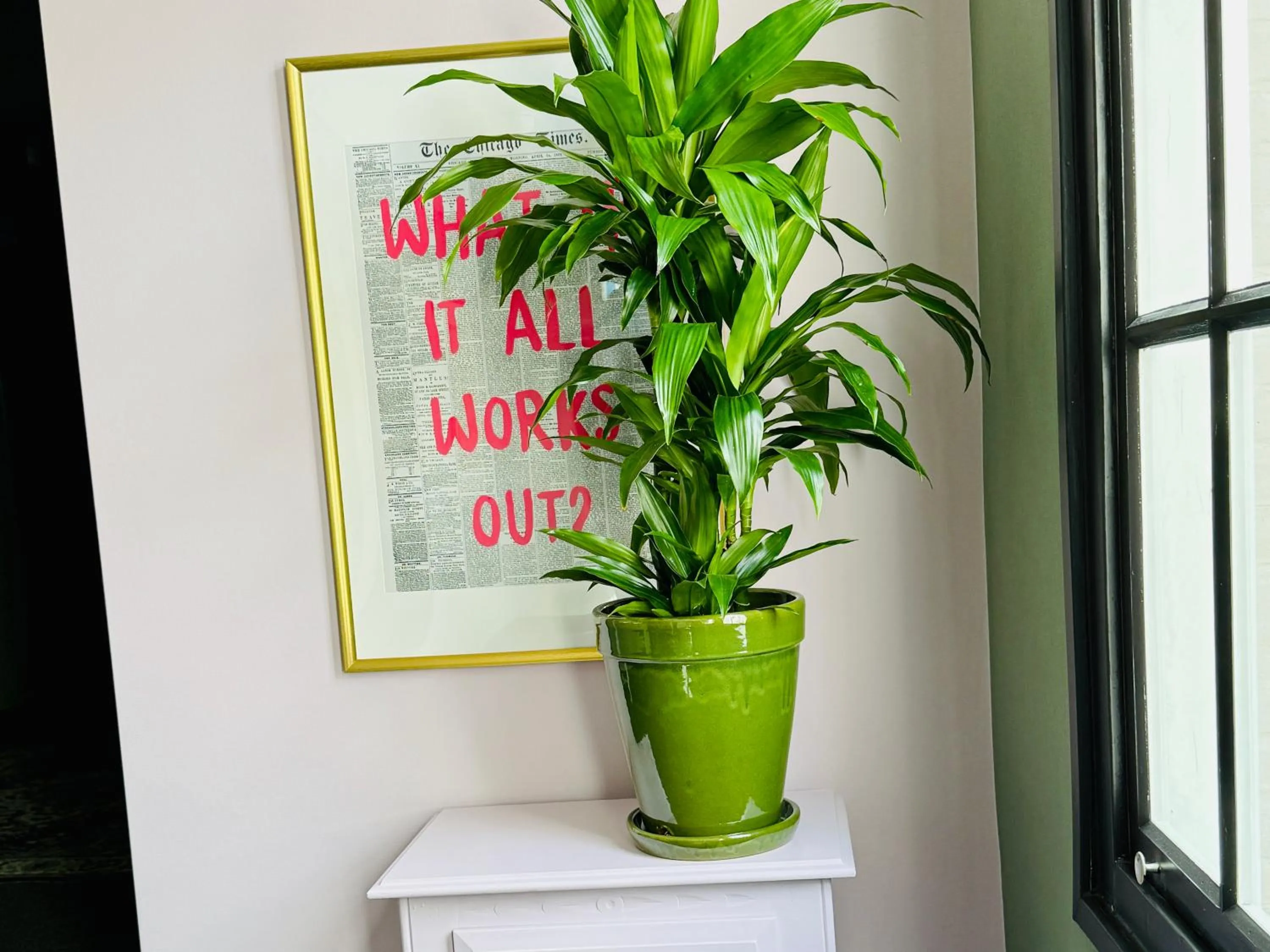 Decorative detail in Hotel Sutor