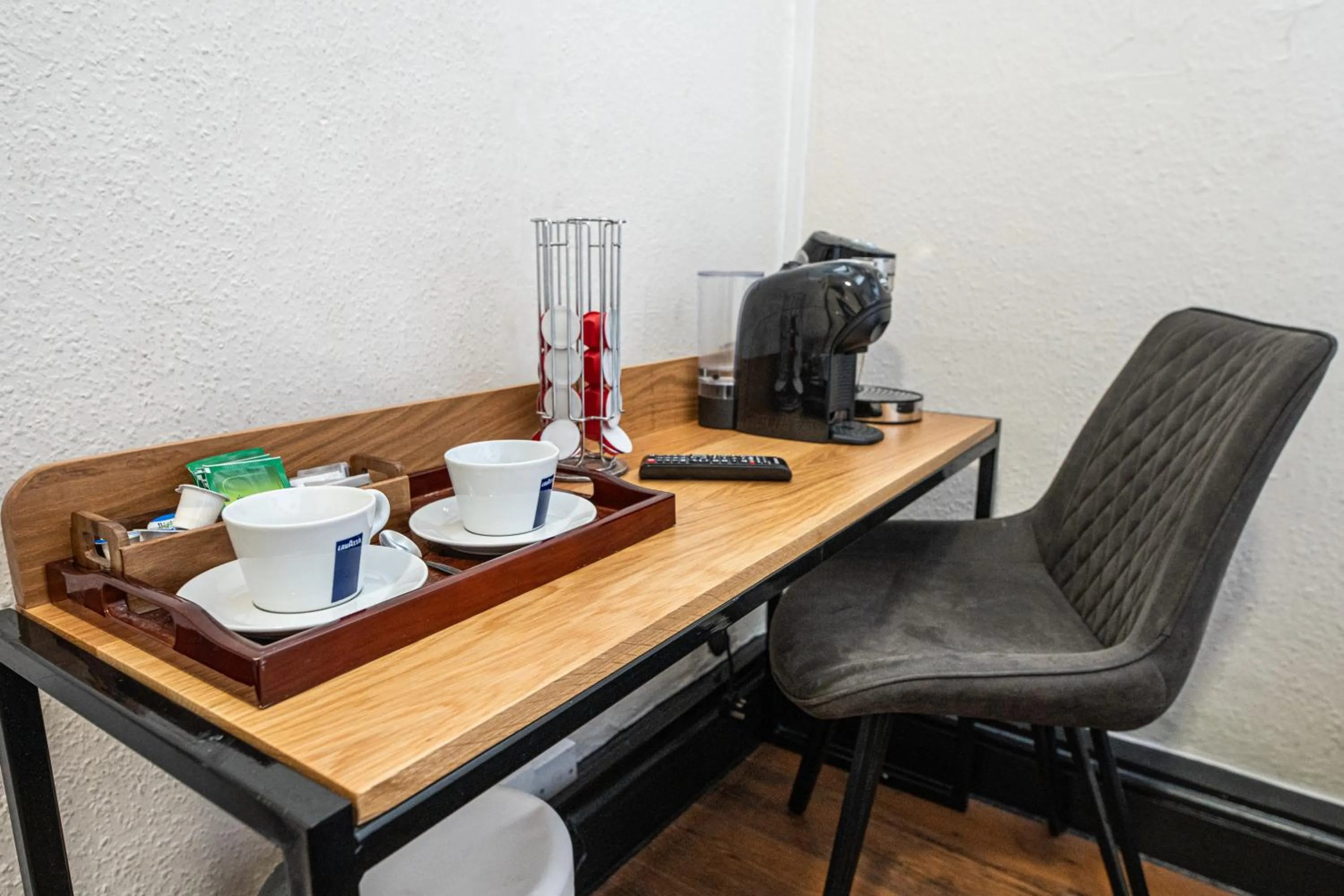Coffee/tea facilities in St Christopher's Inn Hammersmith