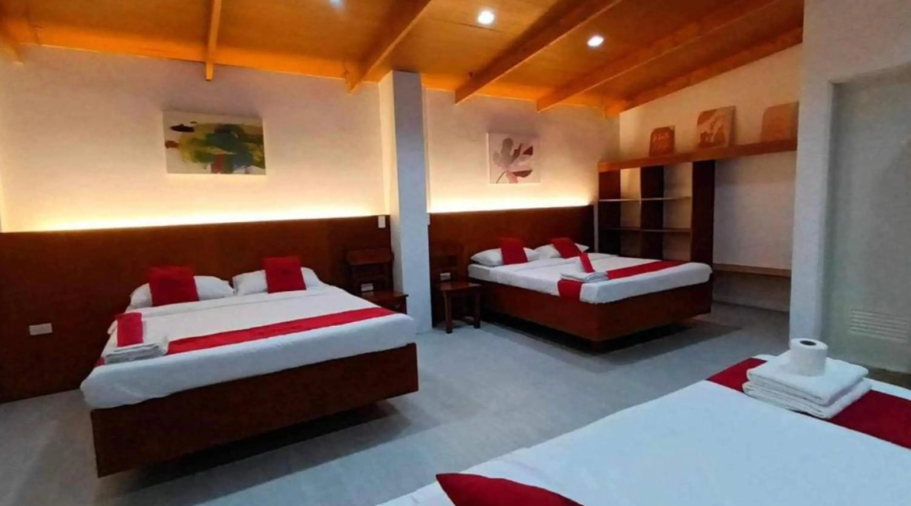 Bed in RedDoorz near New Government Center