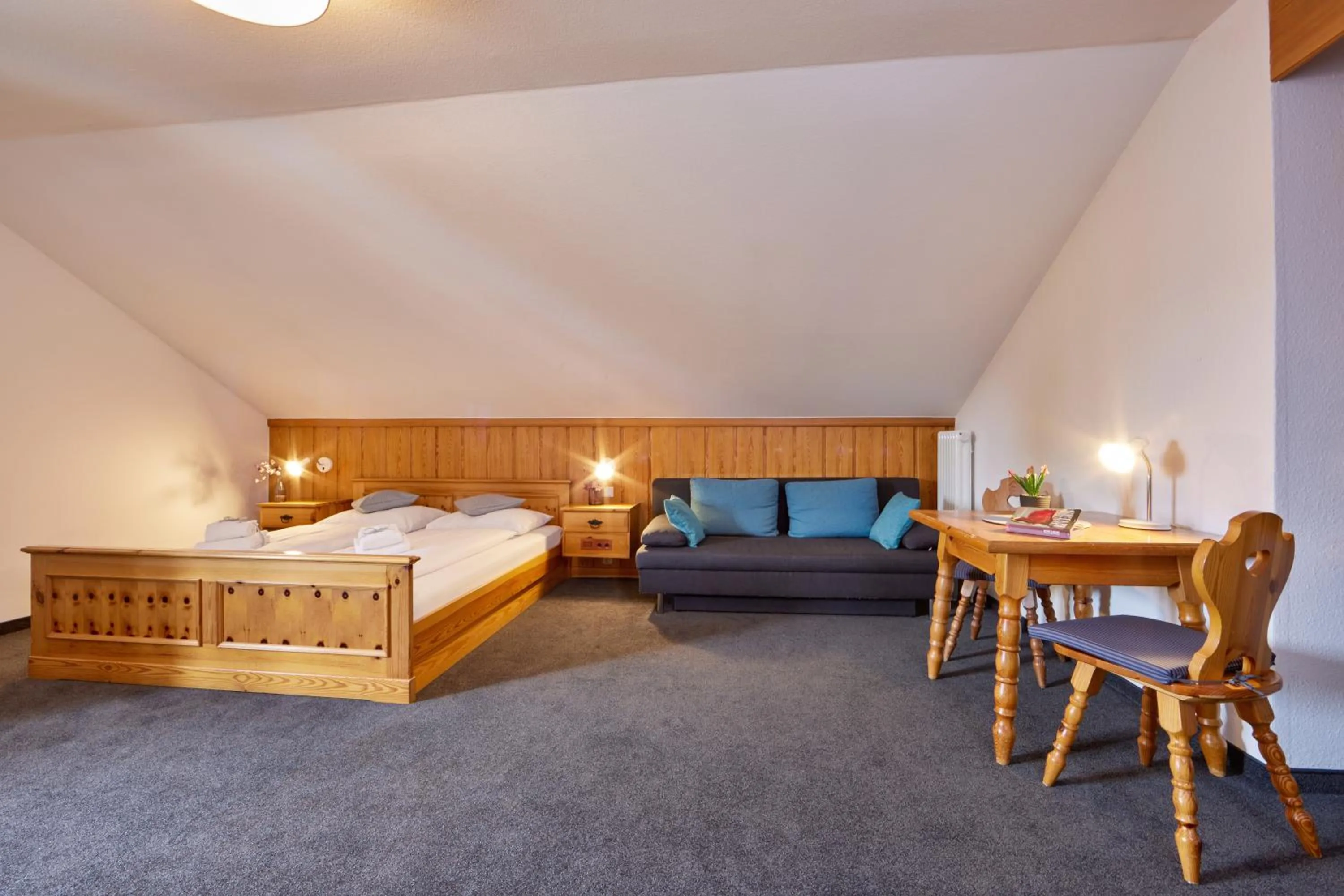 Photo of the whole room, Bed in Hotel Alter Wirth
