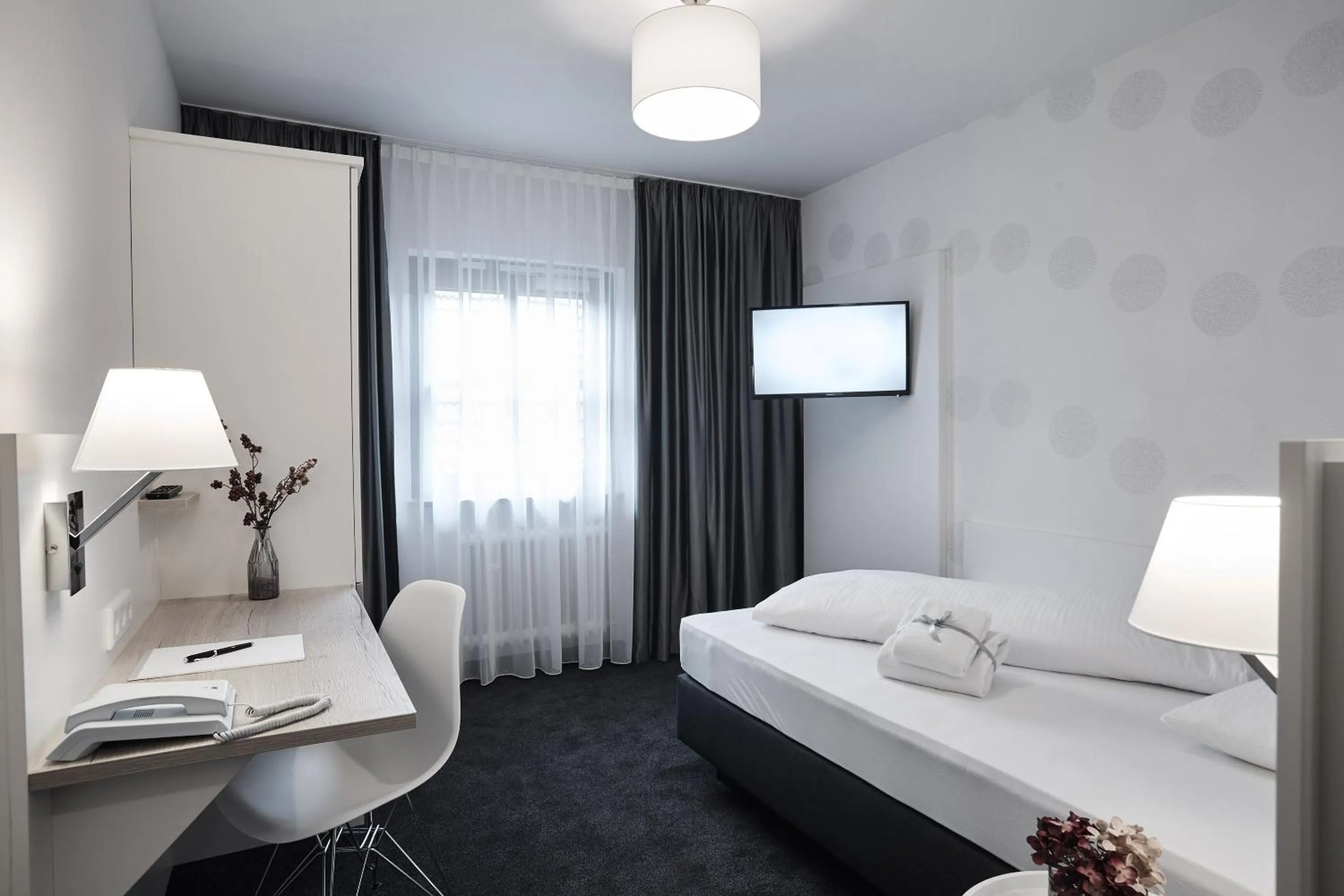 Photo of the whole room, Bed in Hotel Alter Wirth