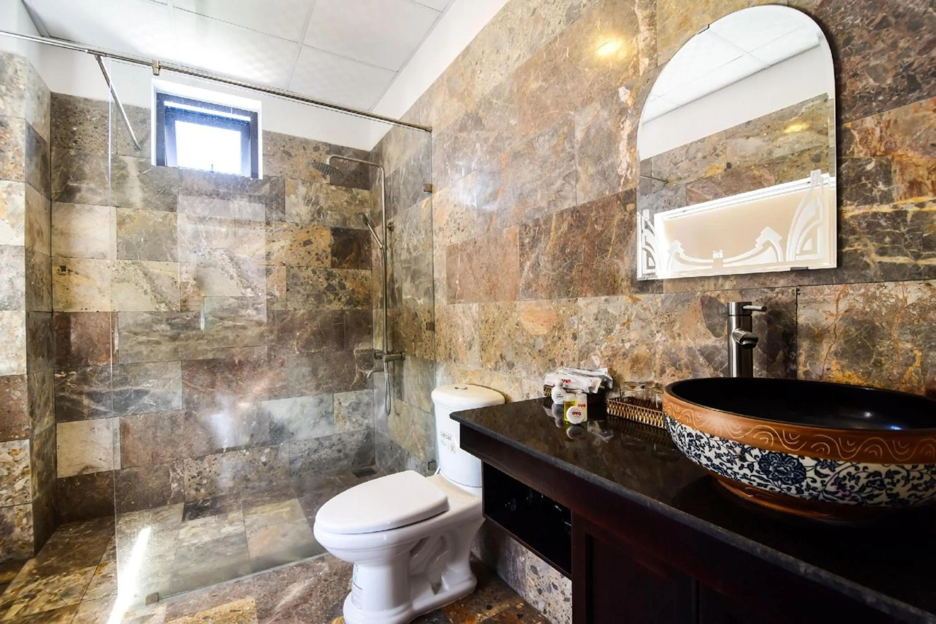 Bathroom in OYO 473 Suburban Villa