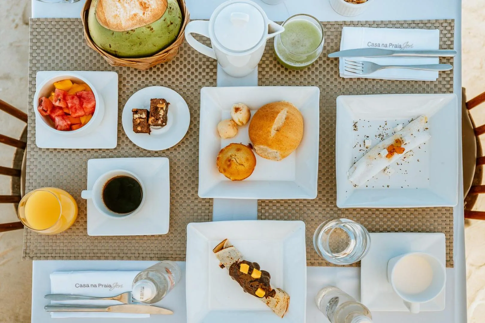 Continental breakfast in Casa de Areia