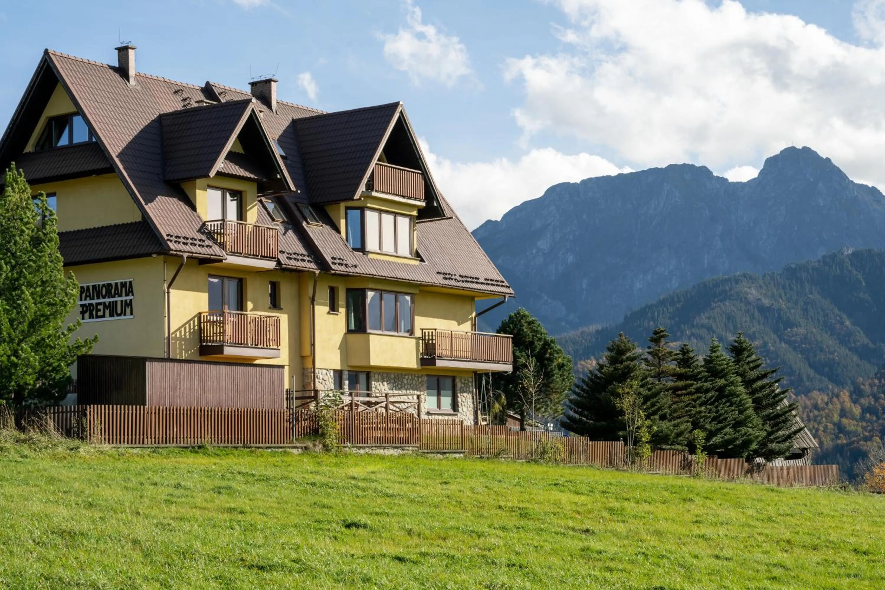 Property building in Panorama Premium