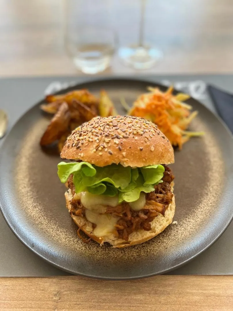 Restaurant/places to eat in Hôtel du Lion d'OR