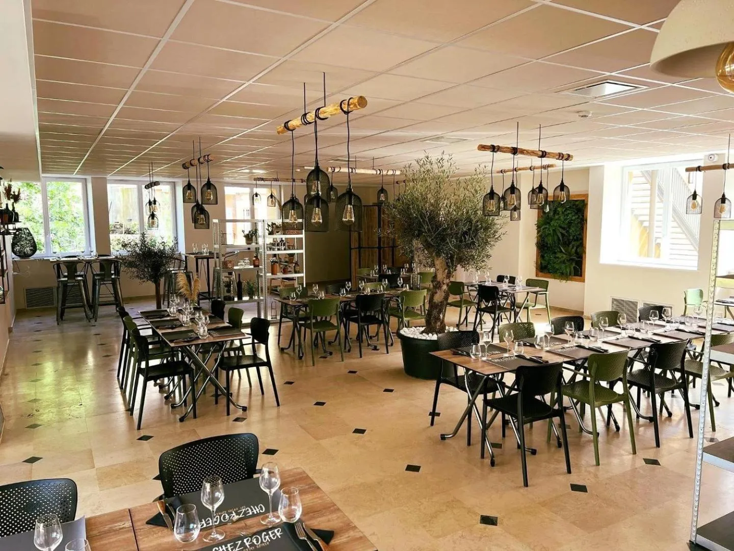 Restaurant/places to eat in Hôtel du Lion d'OR