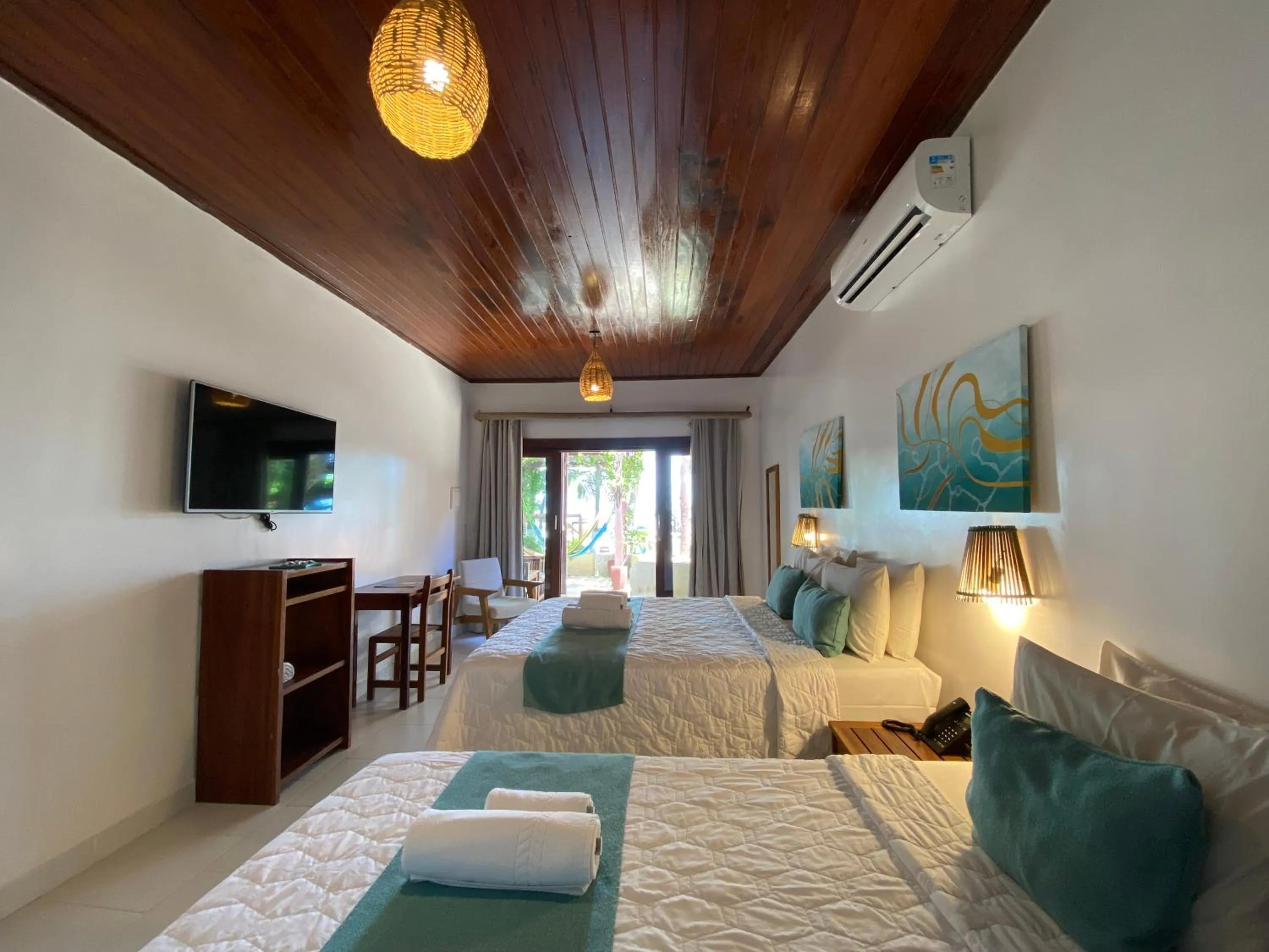 Bedroom, Bed in Pousada Capitão Thomaz