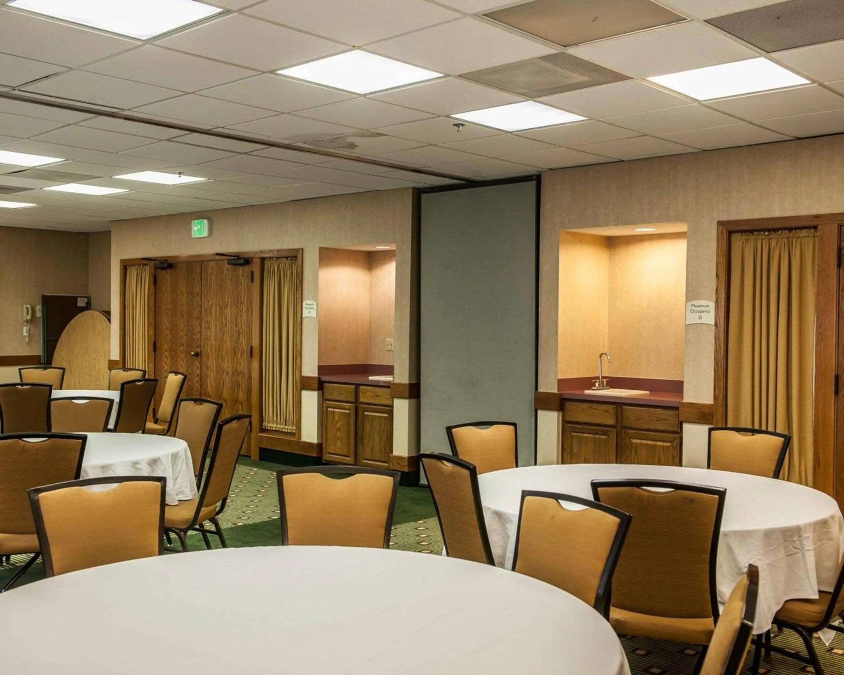 Meeting/conference room in Quality Inn & Suites Goshen