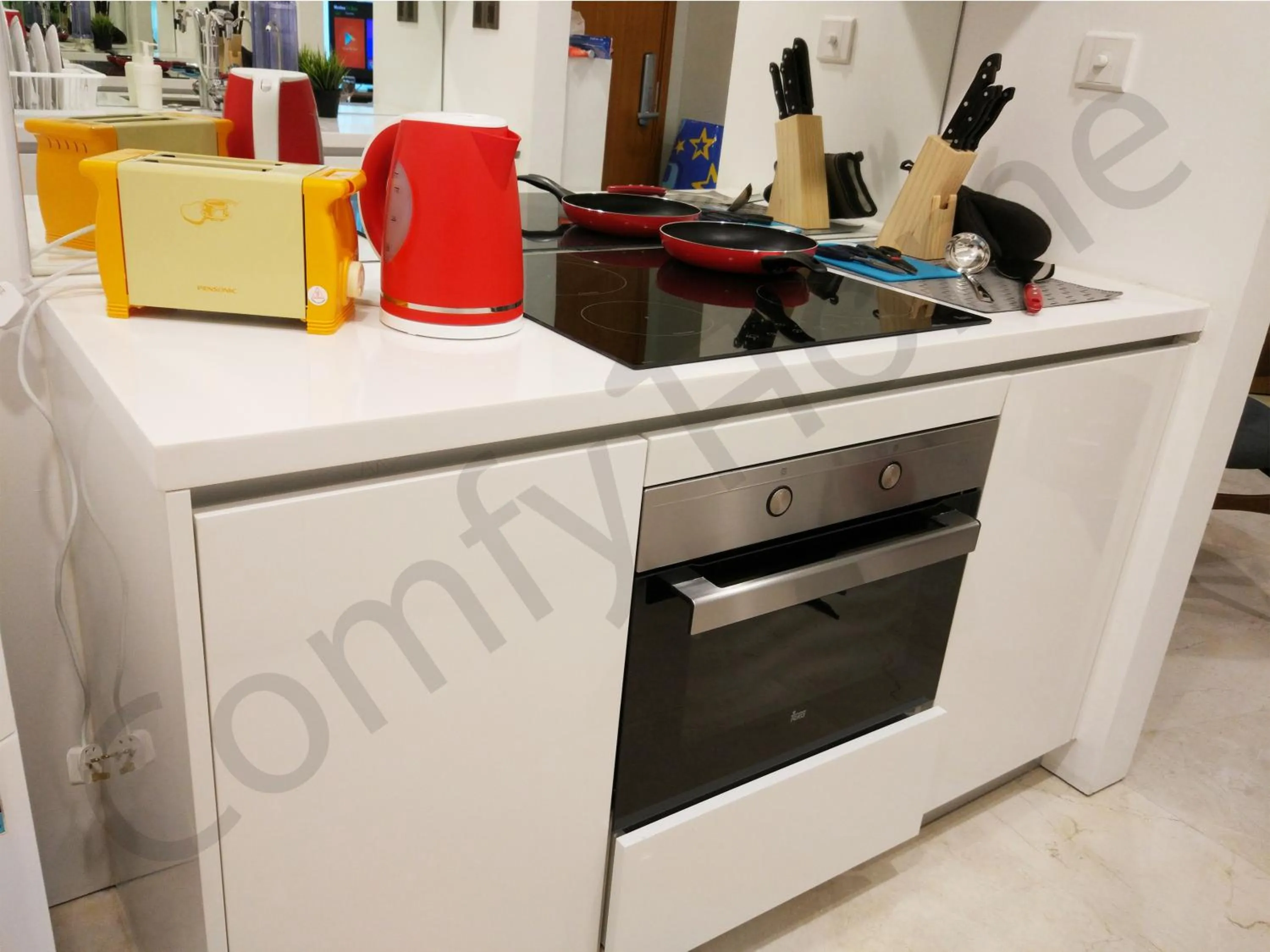 Kitchen or kitchenette in 5 STAR & LUXURY Apartment near KLCC/ KL City Centre