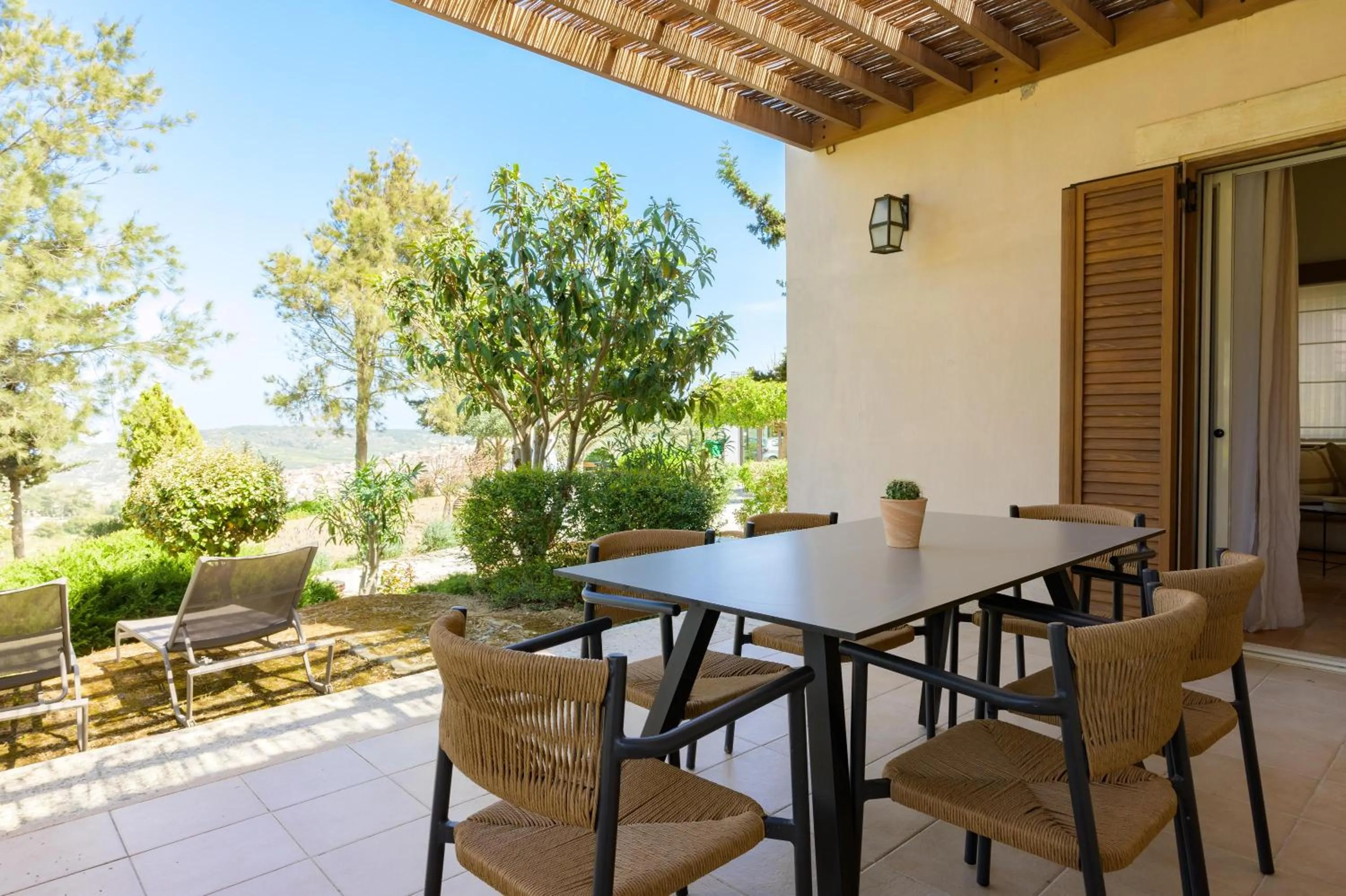 Photo of the whole room in Eliathos Hillside Retreat