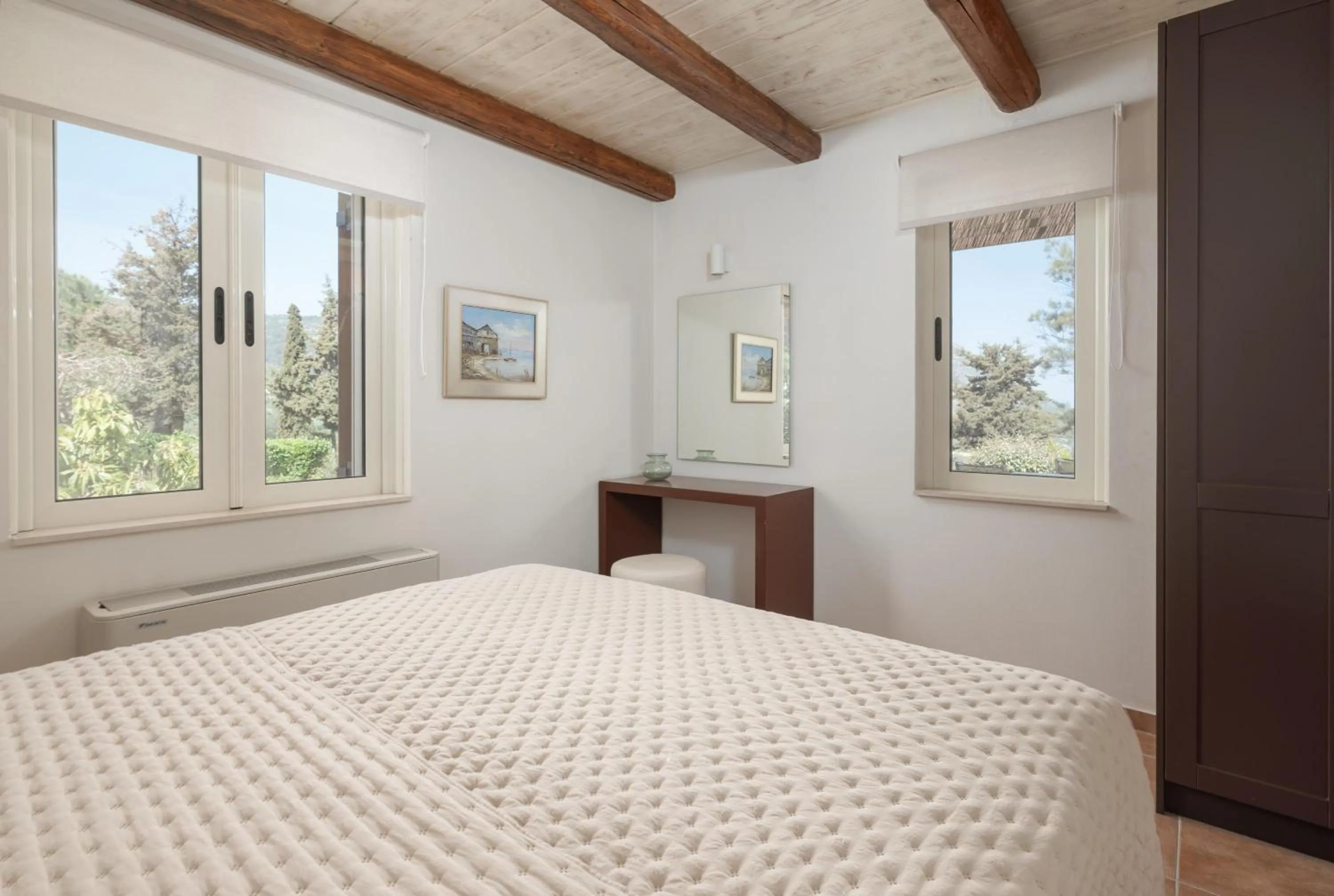 Photo of the whole room, Bed in Eliathos Hillside Retreat