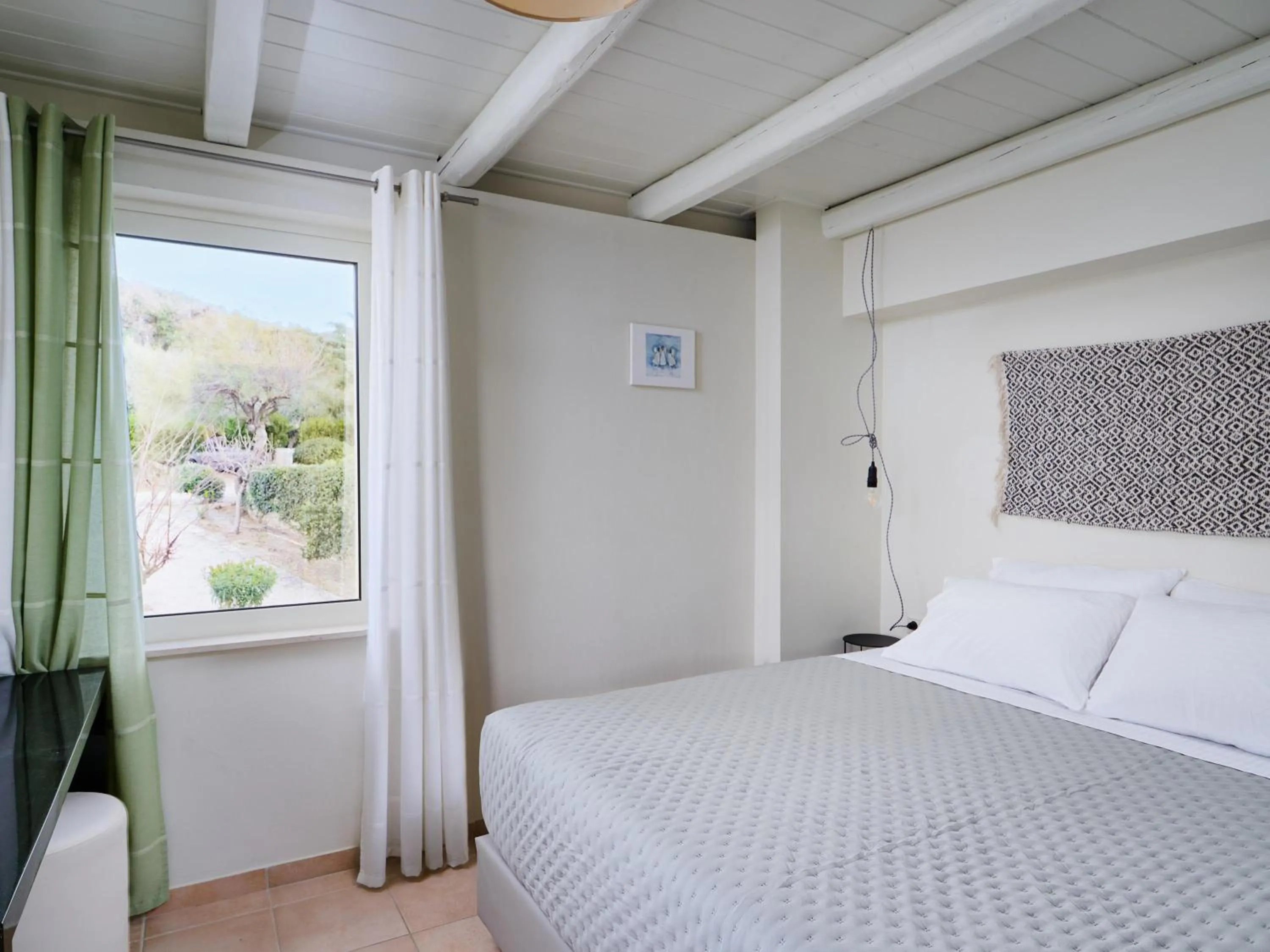 Photo of the whole room, Bed in Eliathos Hillside Retreat