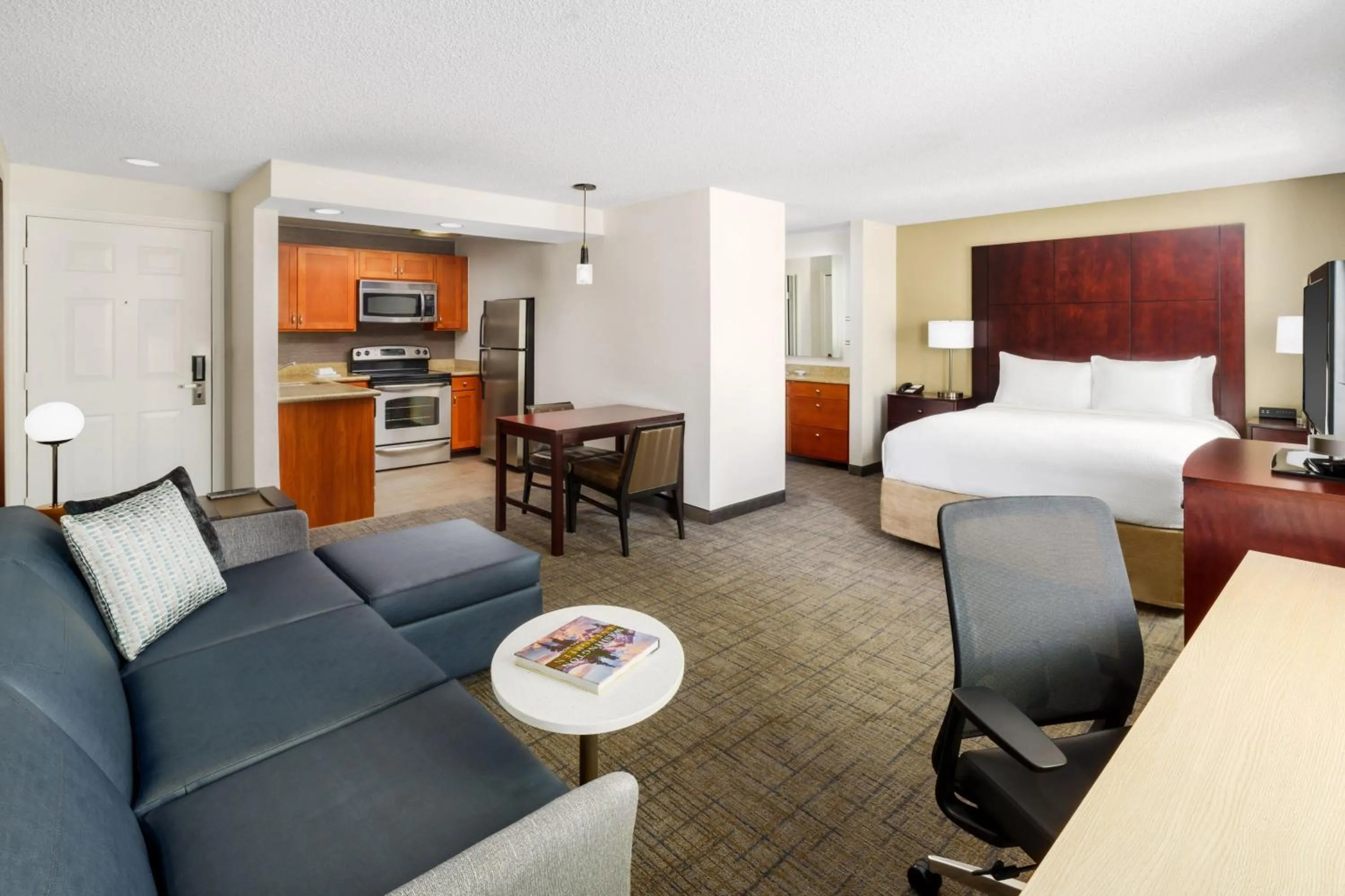Photo of the whole room, Bed in Residence Inn Seattle Northeast/Bothell