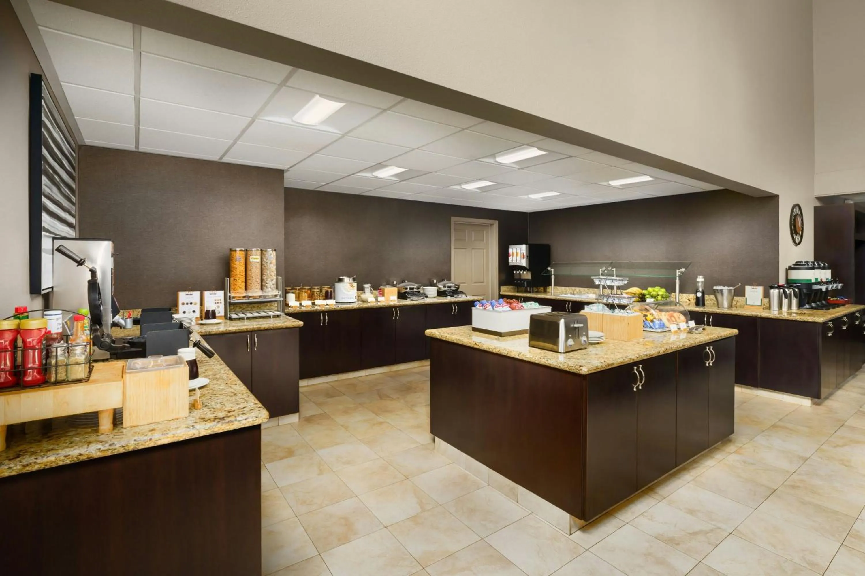 Breakfast in Residence Inn Seattle North/Lynnwood Everett