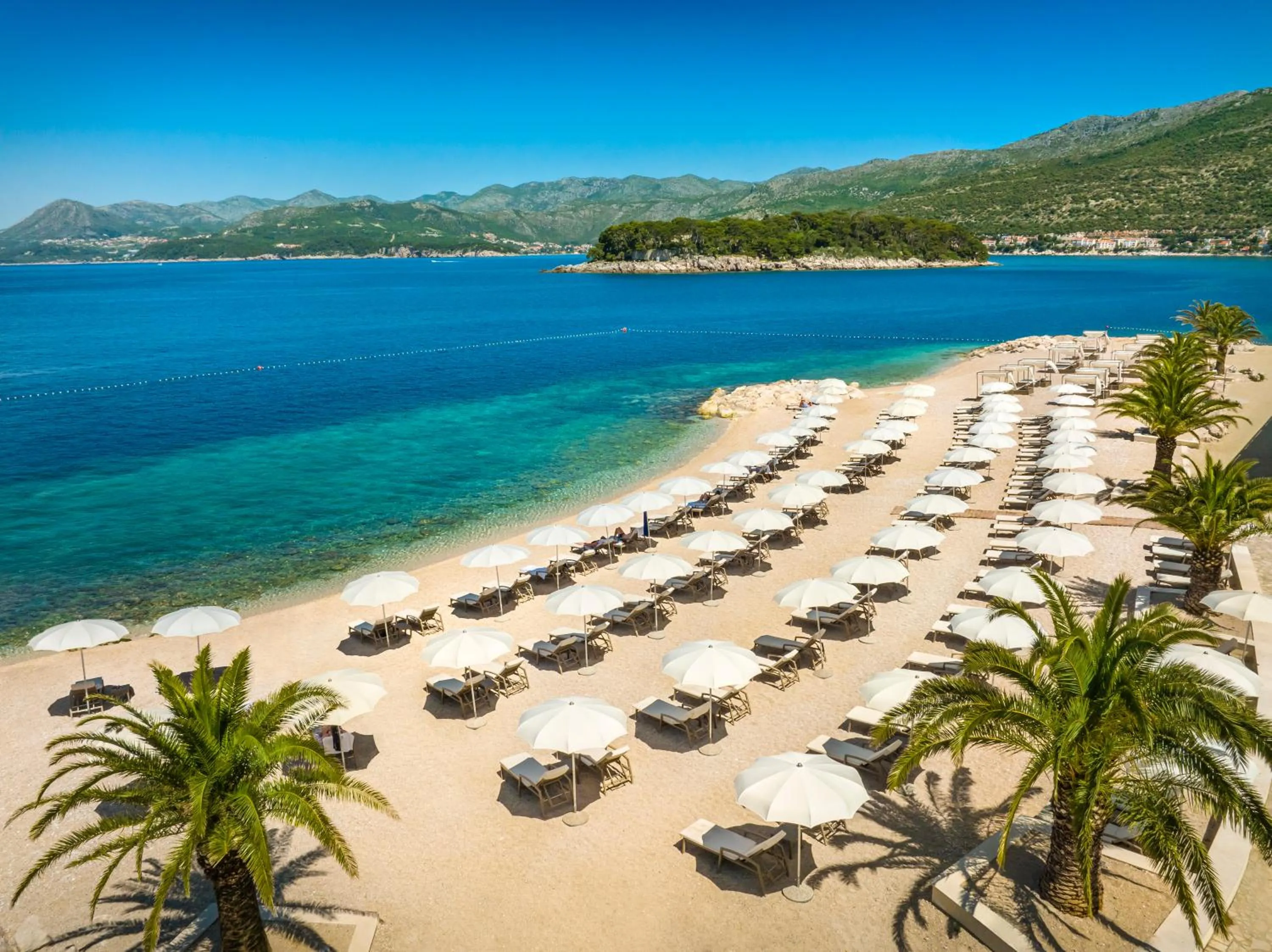 Beach in Valamar Lacroma Hotel