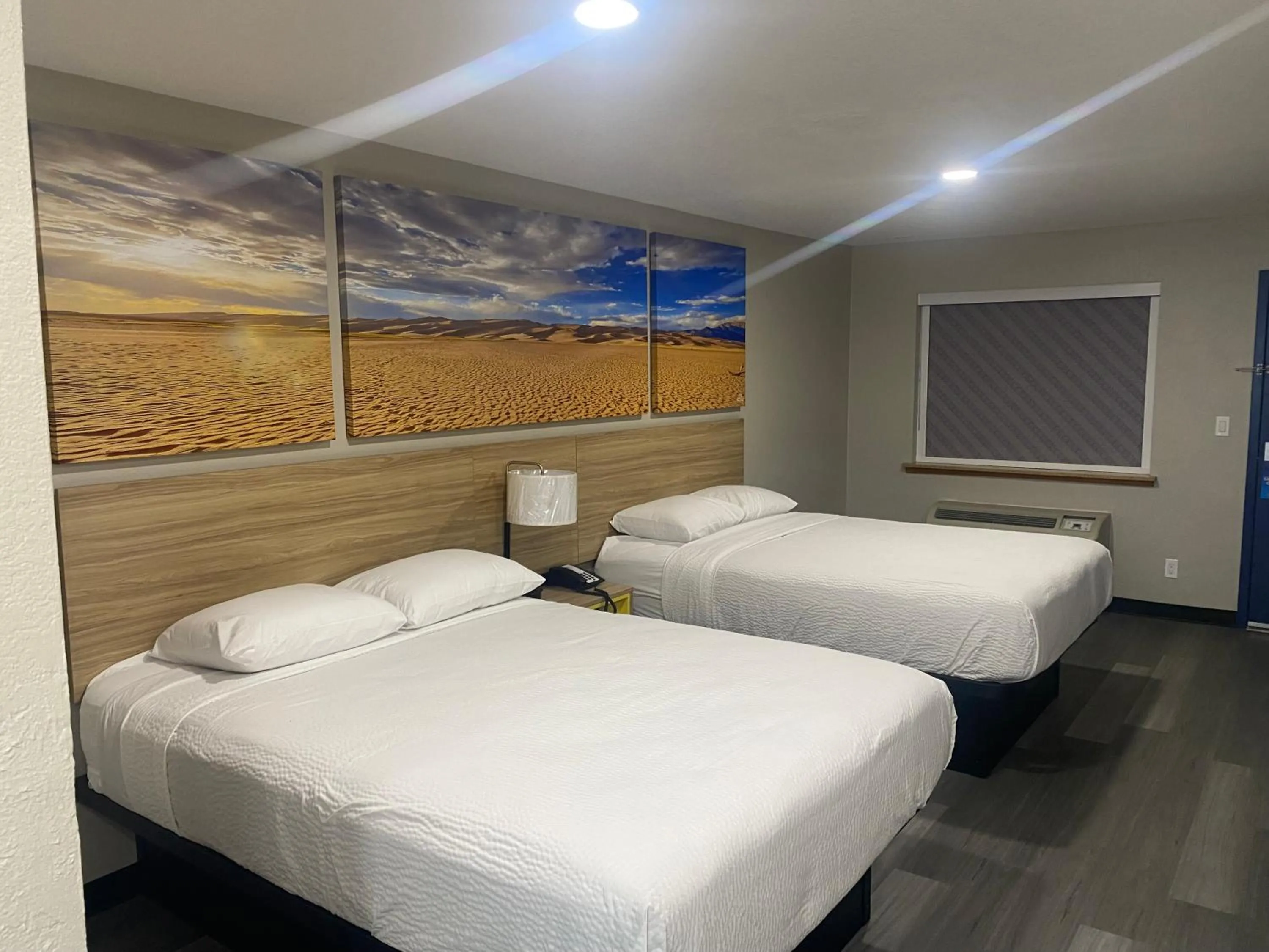 Bedroom, Bed in Days Inn by Wyndham El Paso West