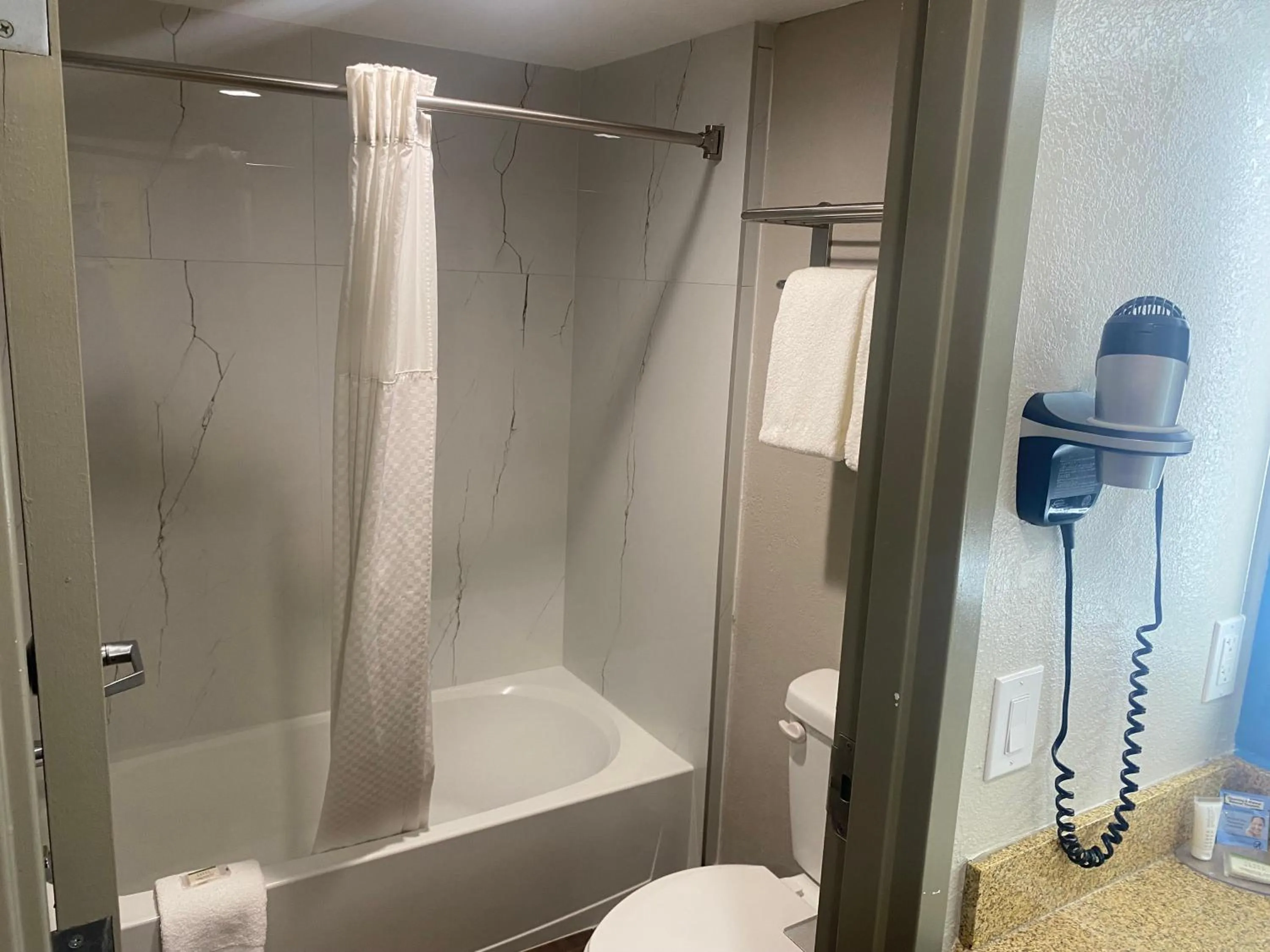 Bathroom in Days Inn by Wyndham El Paso West