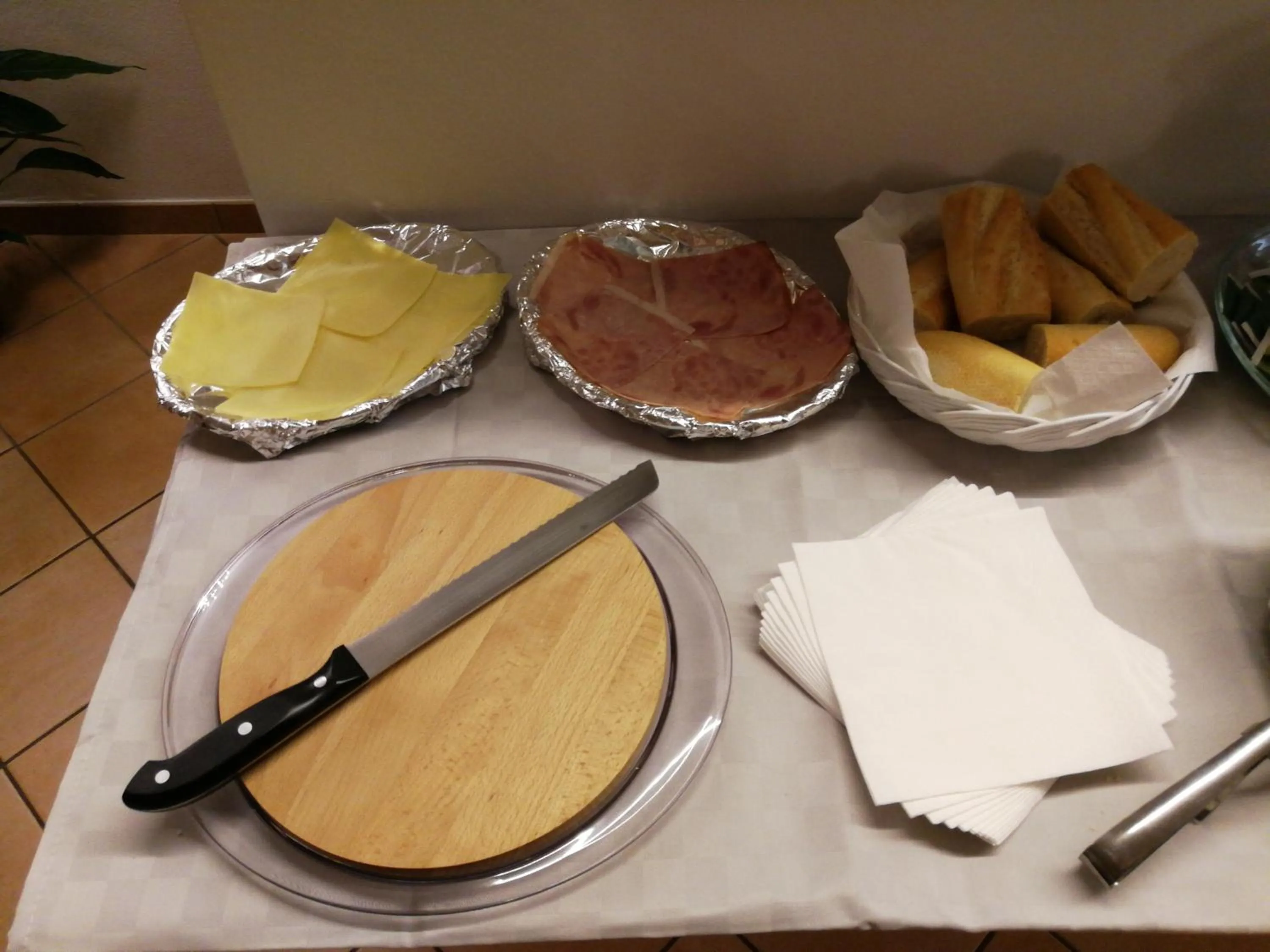 Buffet breakfast in Suite Color Verona