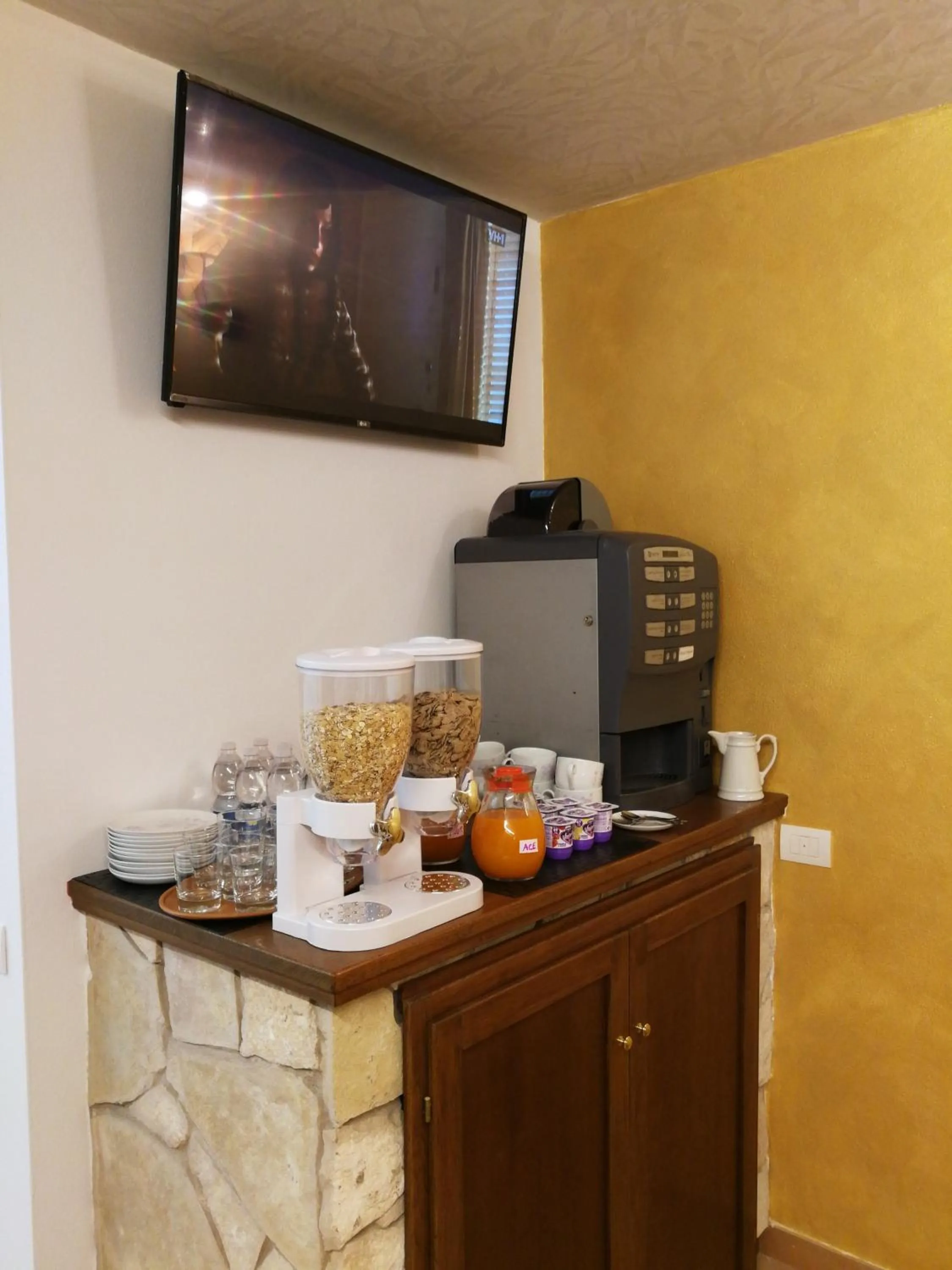 Breakfast in Suite Color Verona