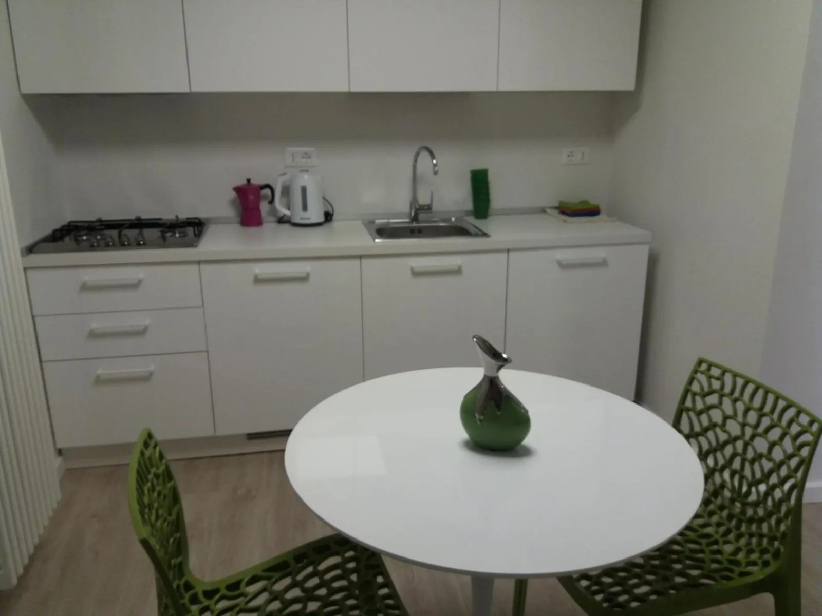 Dining area in Suite Color Verona