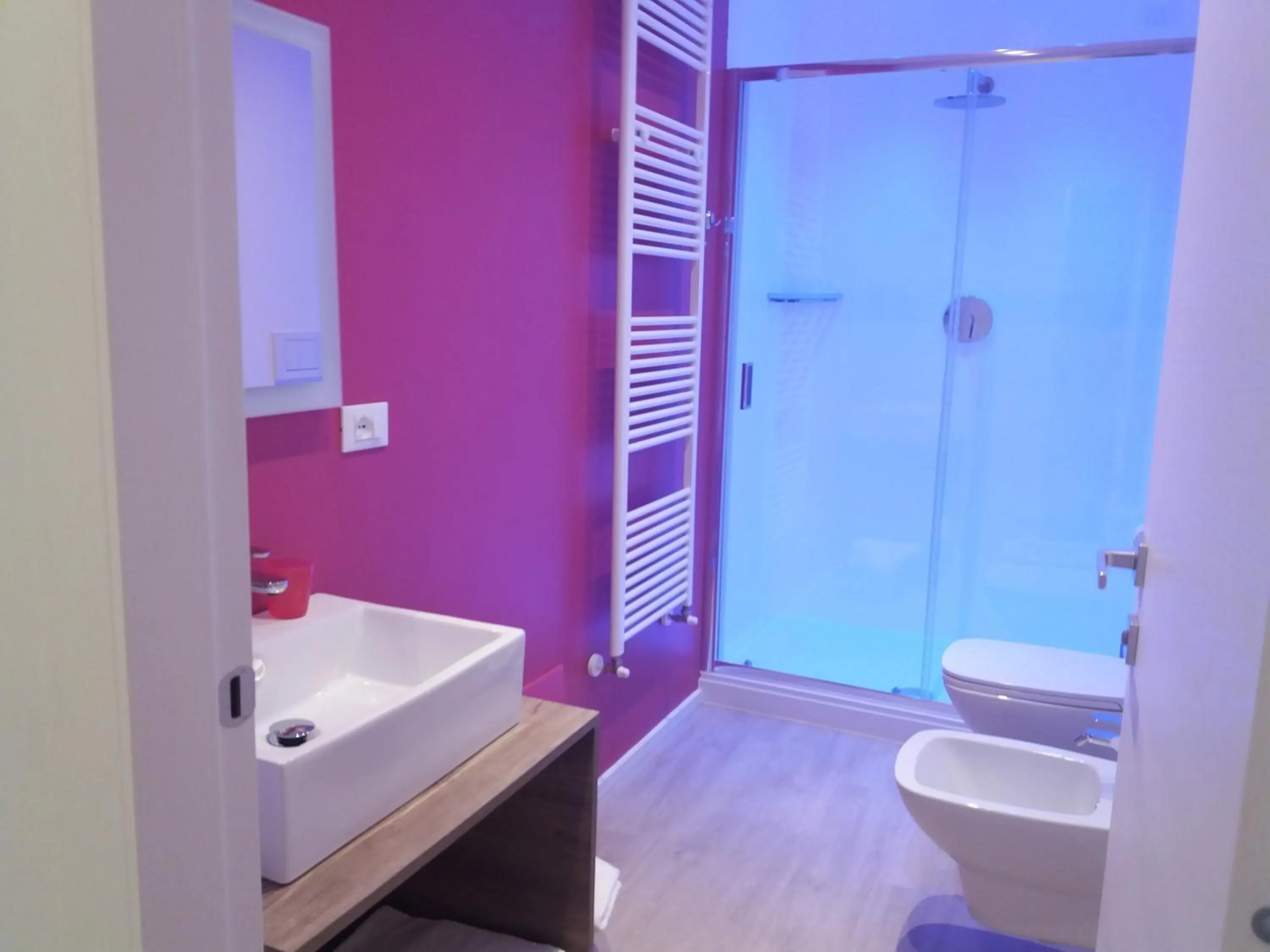 Bathroom in Suite Color Verona