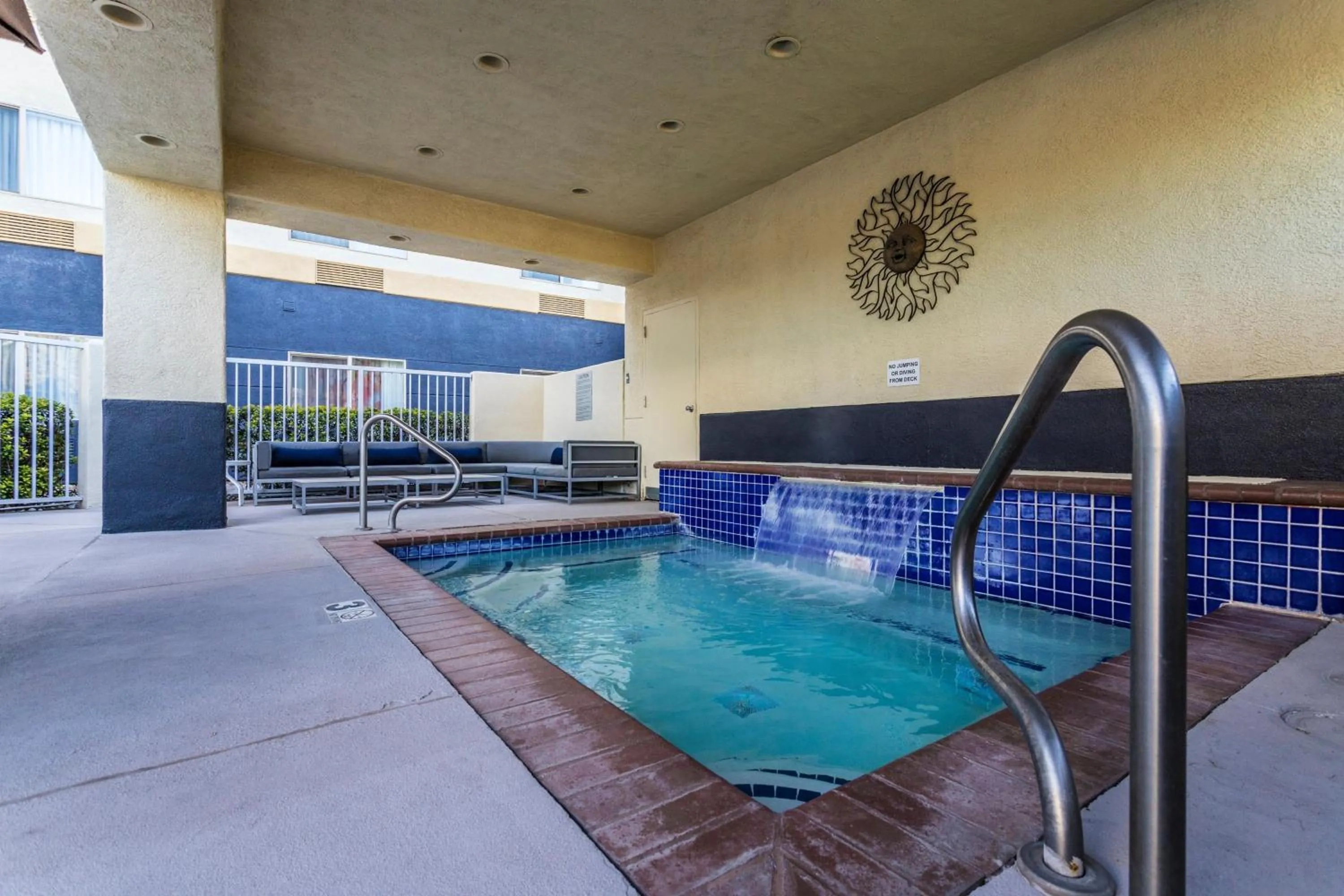 Swimming pool in Fairfield Inn St. George