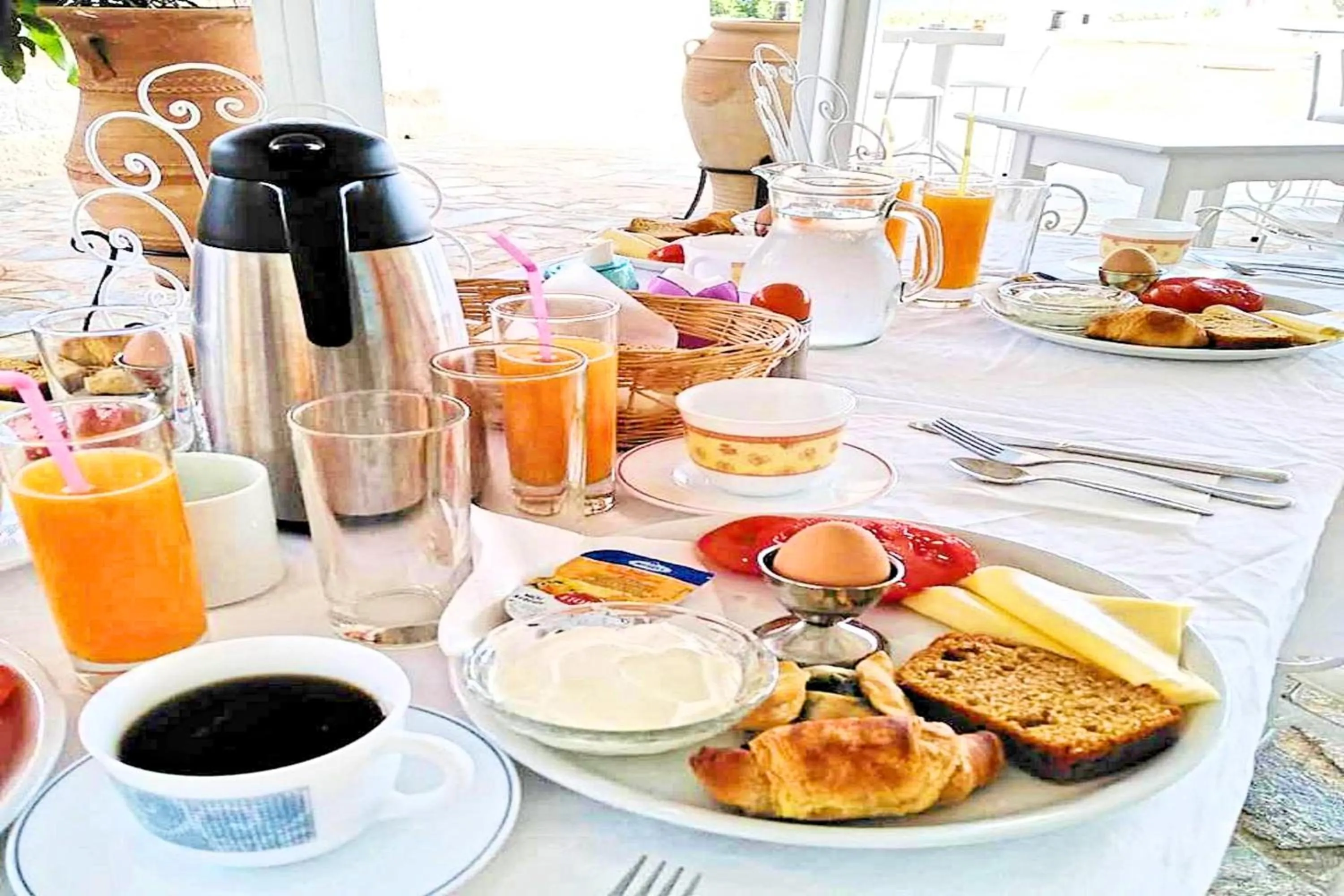 Food and drinks in Palladion Hotel