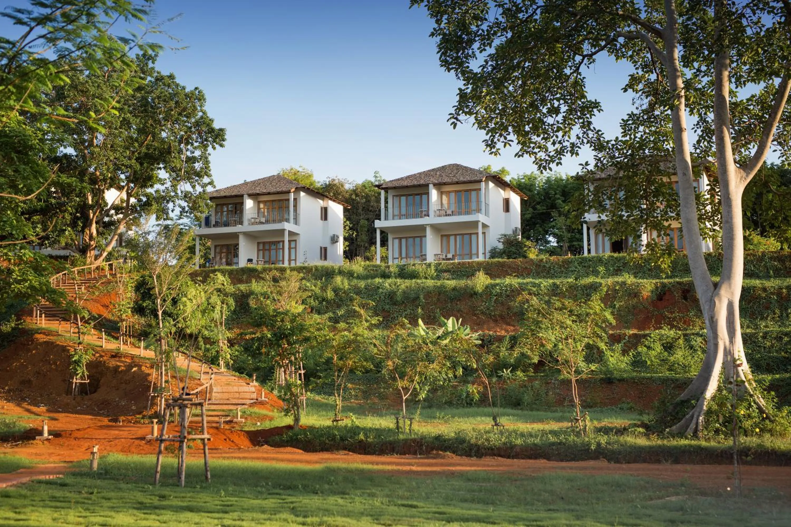 Property building in Mira Montra Resort Koh Mak