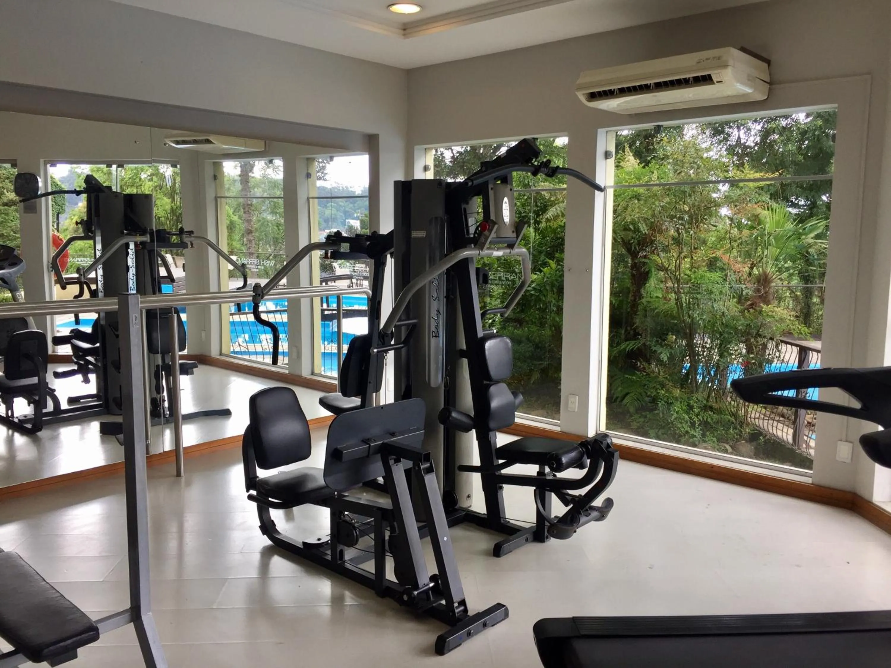Fitness centre/facilities in Flat Wish Serrano Hotel