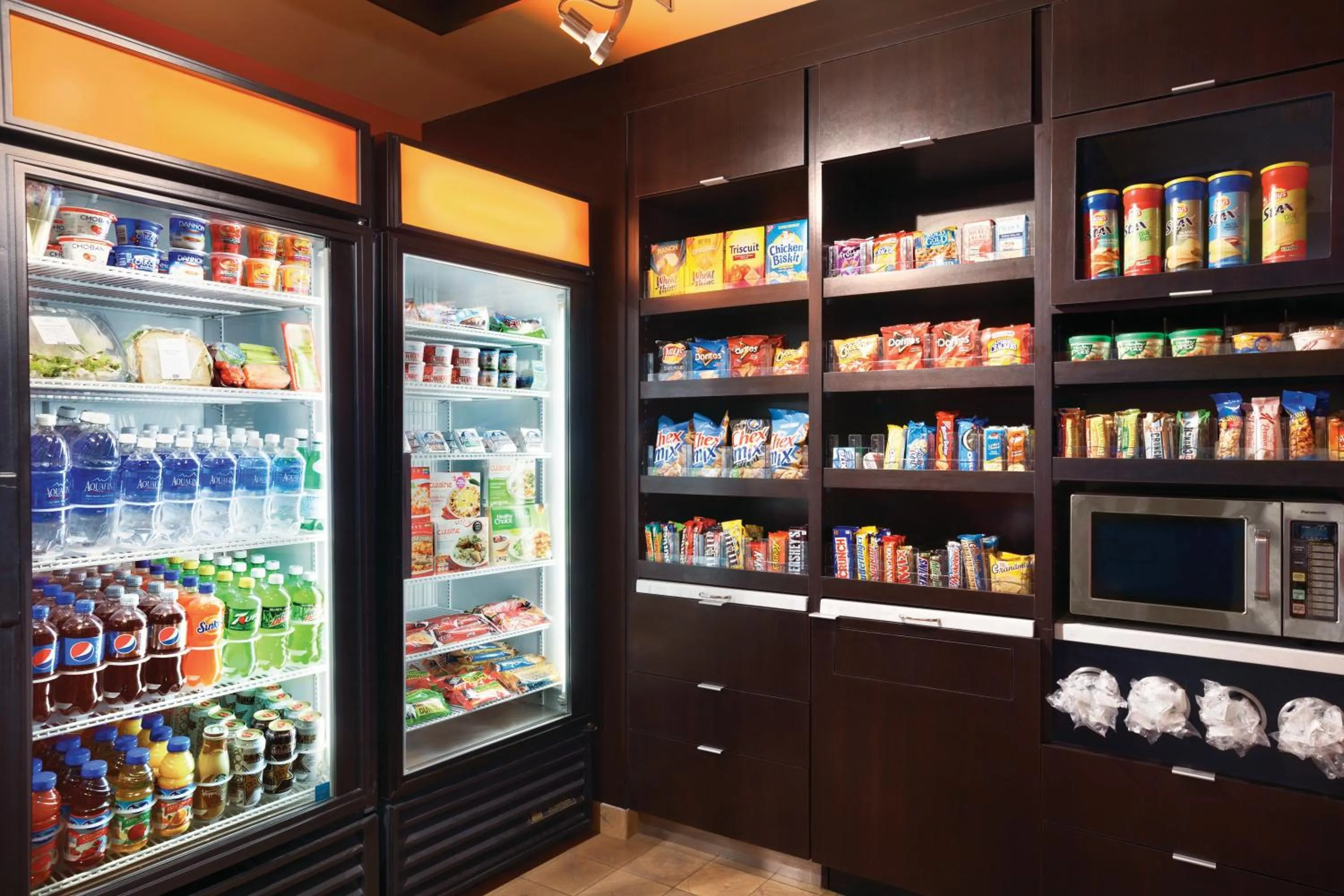 Supermarket/grocery shop in Courtyard Salt Lake City Layton