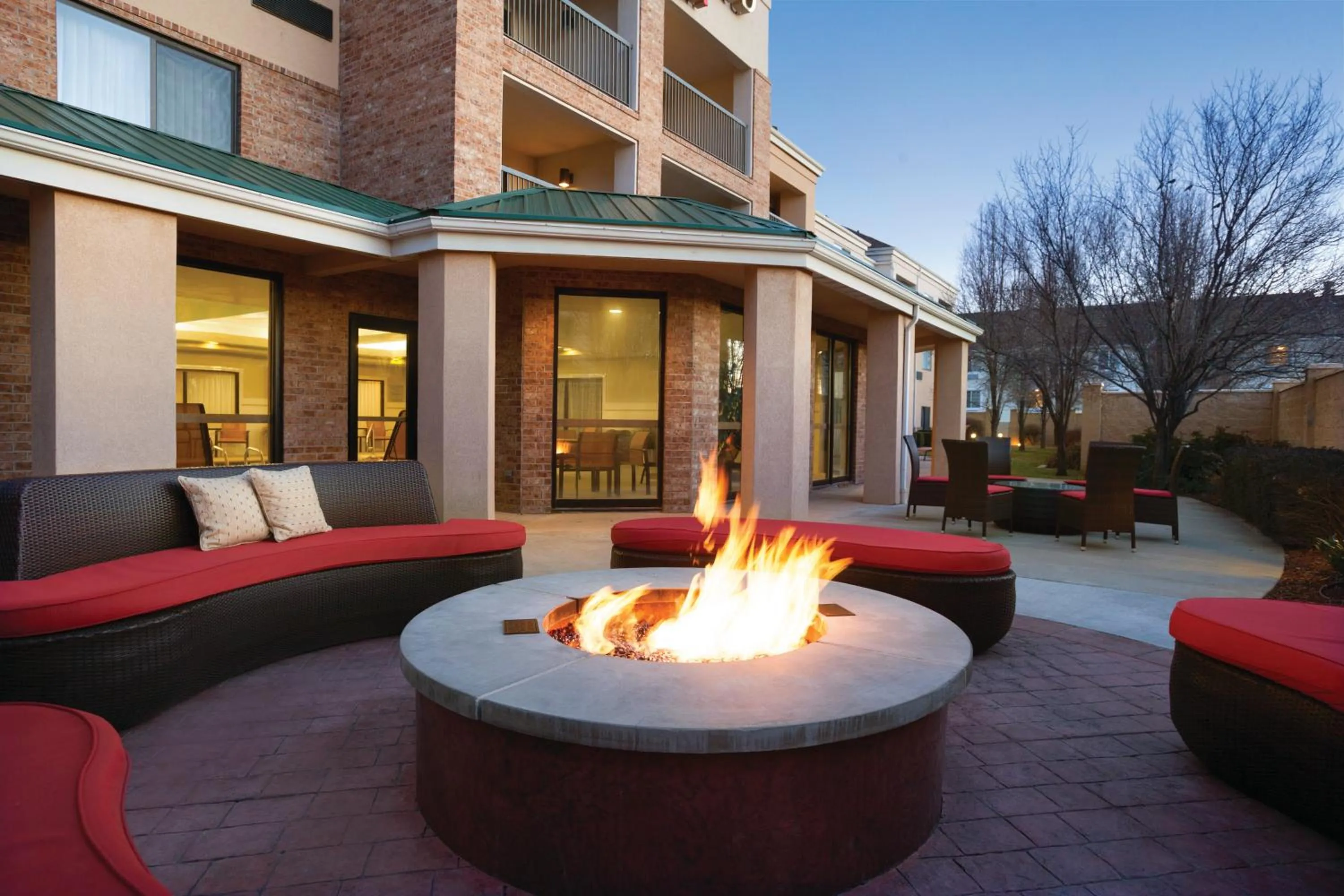 fireplace in Courtyard Salt Lake City Layton