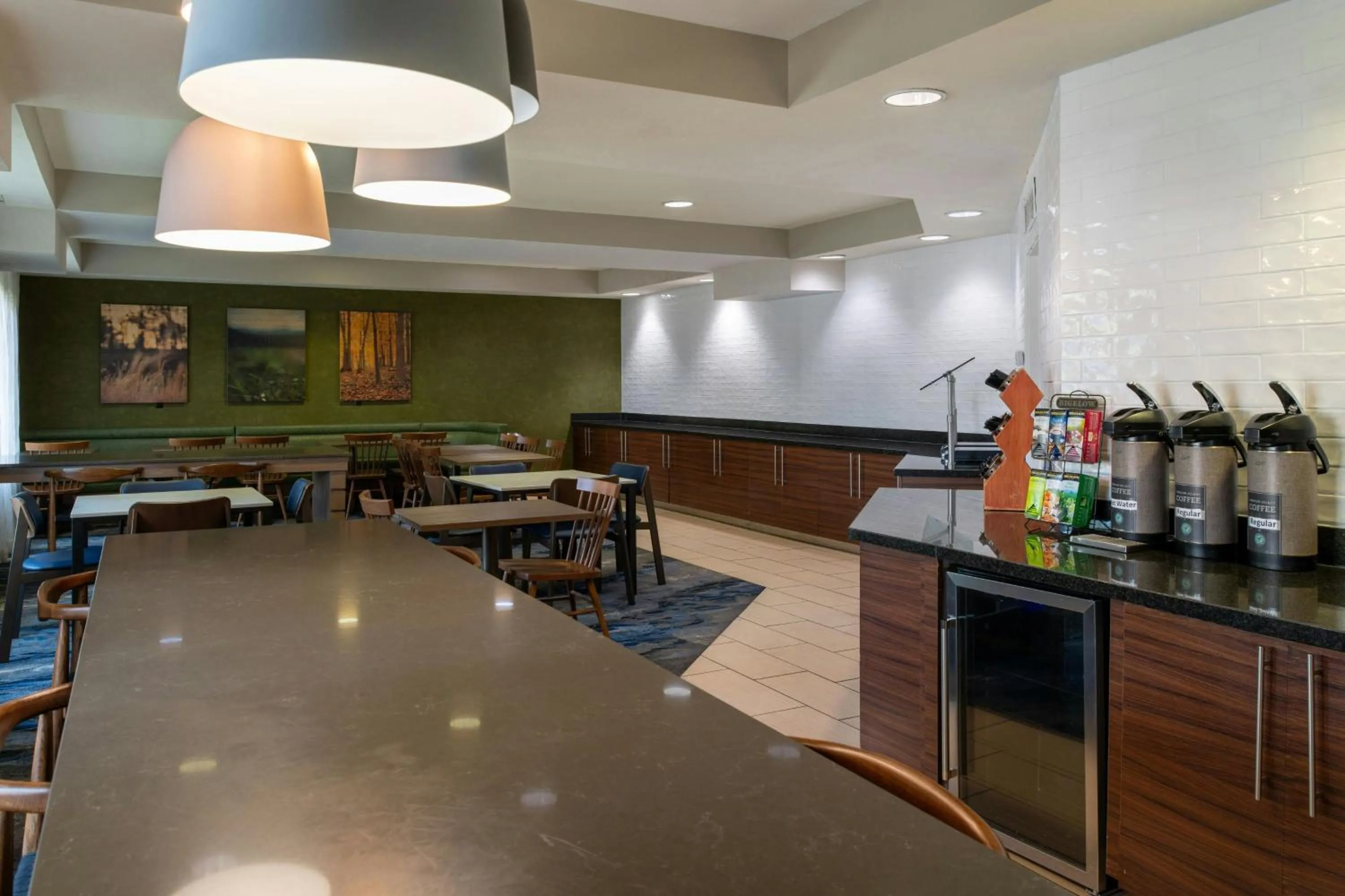 Breakfast in Fairfield Inn Salt Lake City Layton