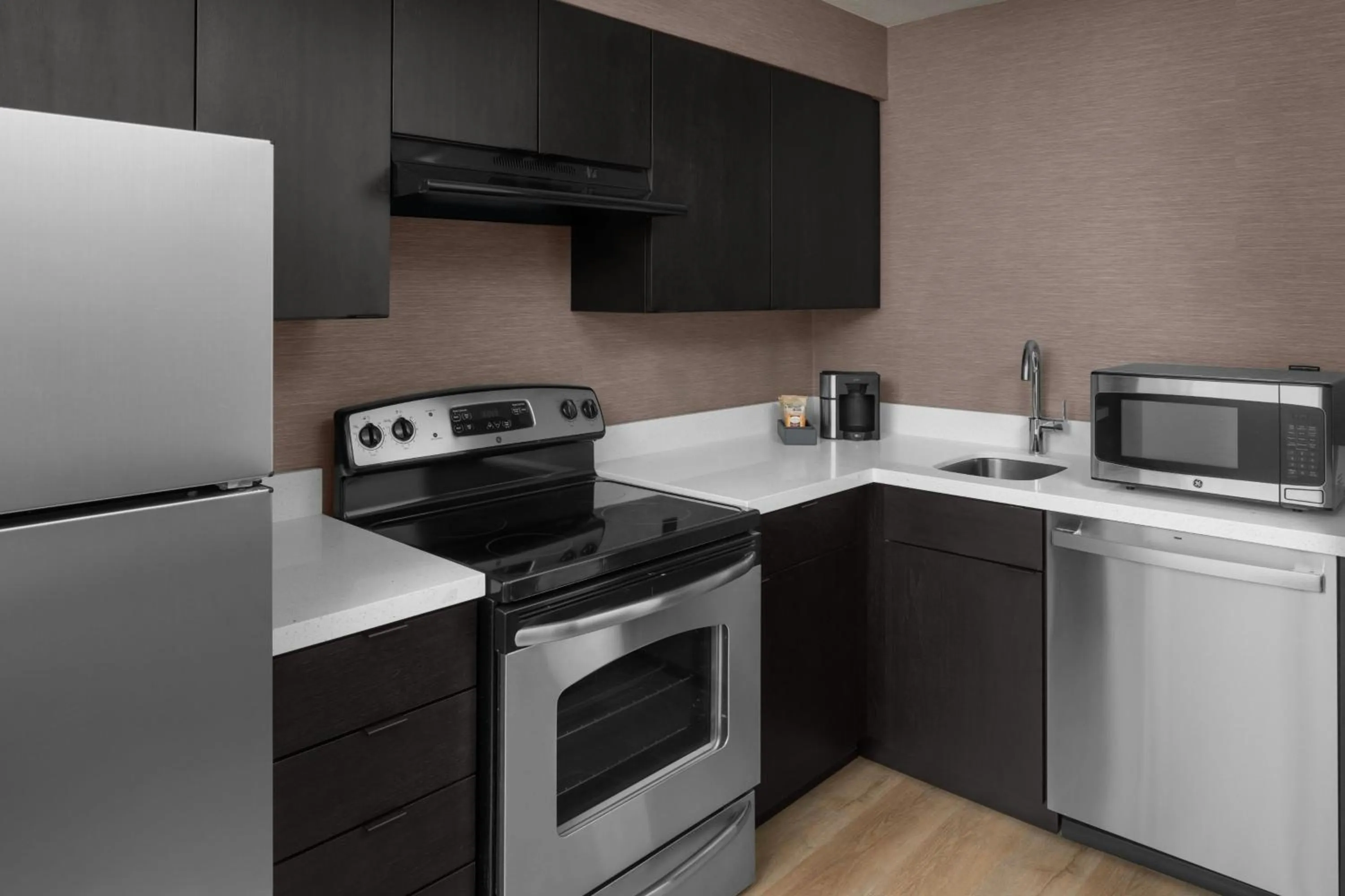 Kitchen or kitchenette in Residence Inn Salt Lake City Sandy
