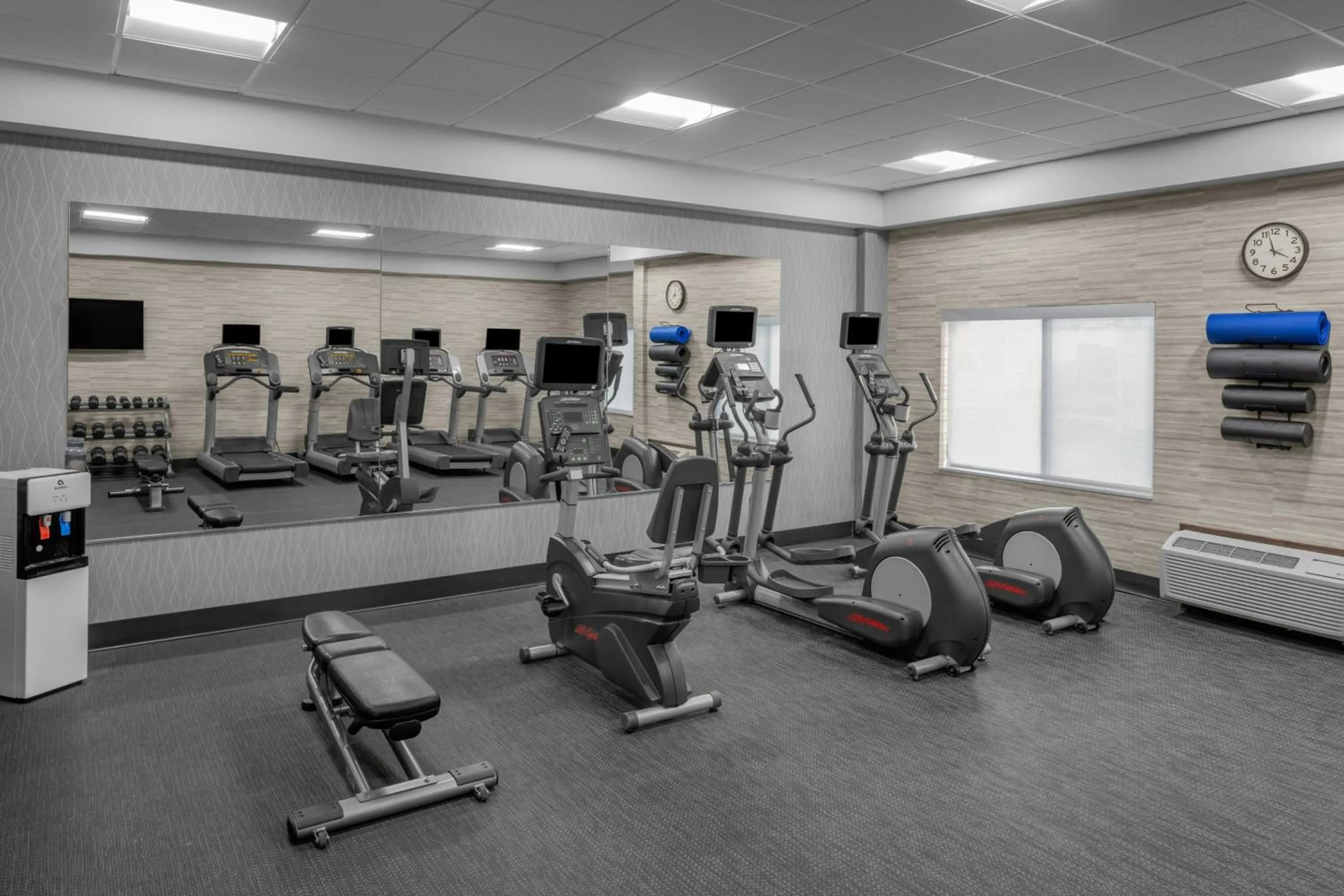 Fitness centre/facilities in Courtyard by Marriott Salt Lake City Sandy
