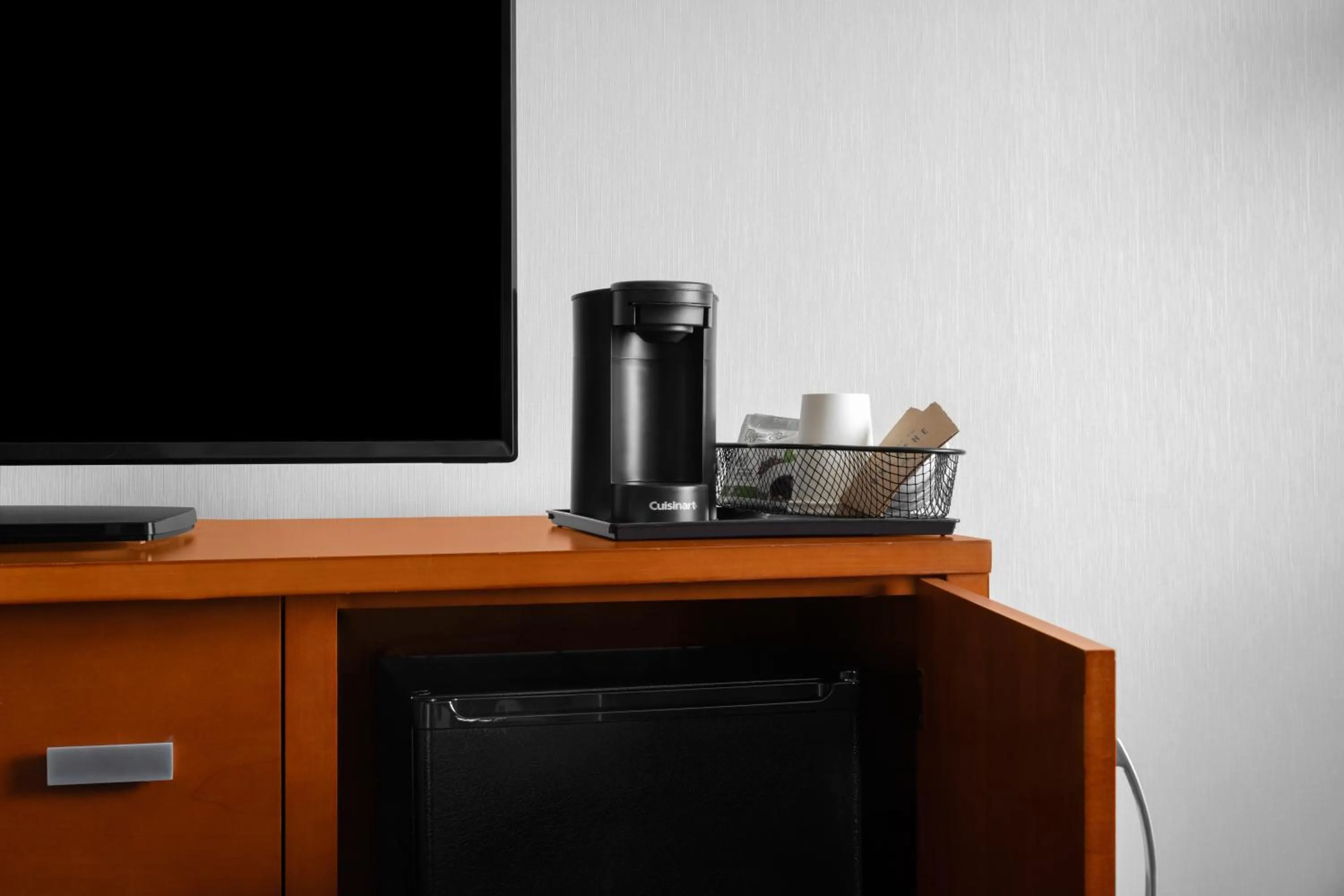 TV and multimedia in Courtyard by Marriott Salt Lake City Sandy