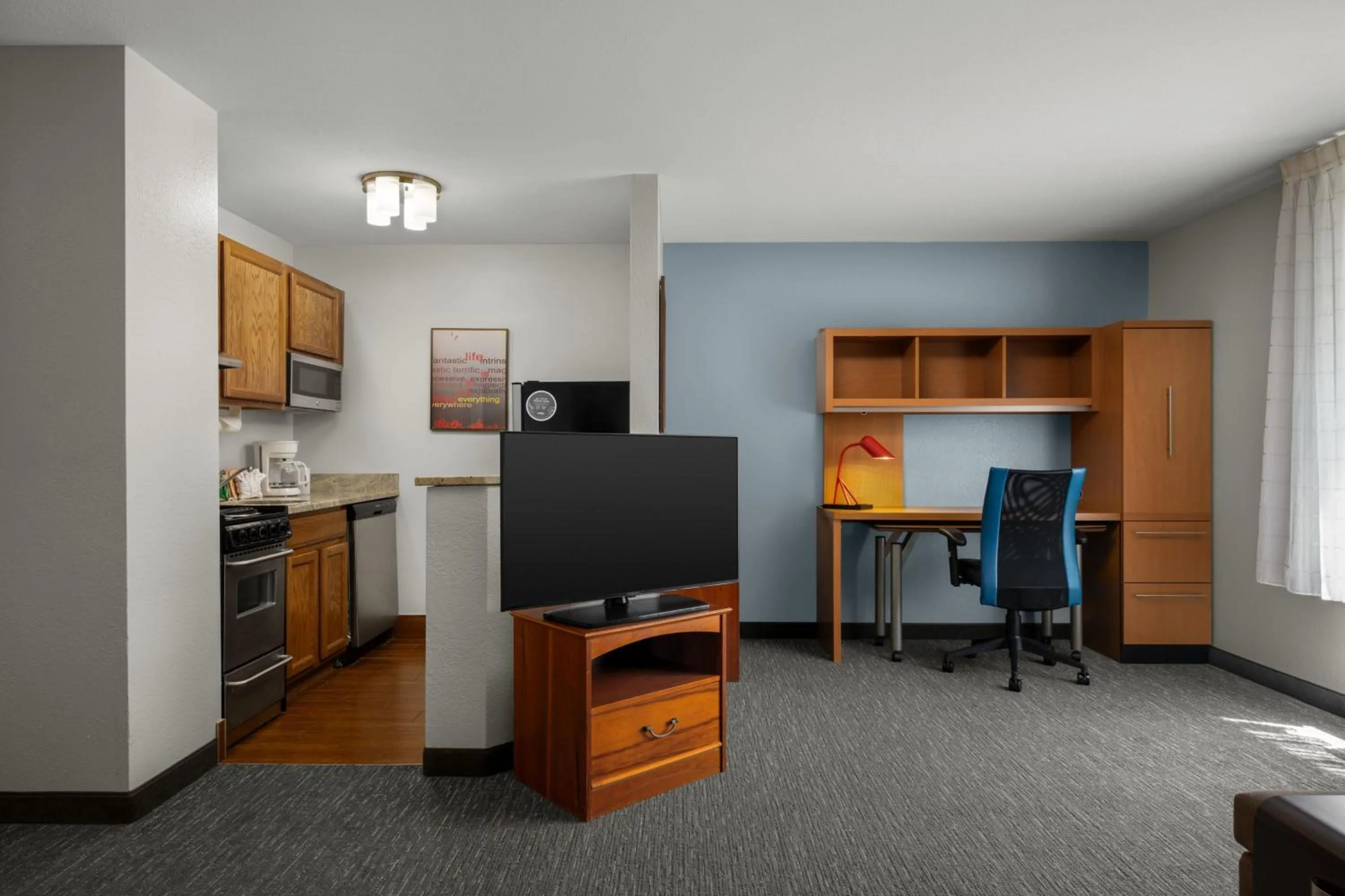 Bedroom in TownePlace Suites Salt Lake City Layton