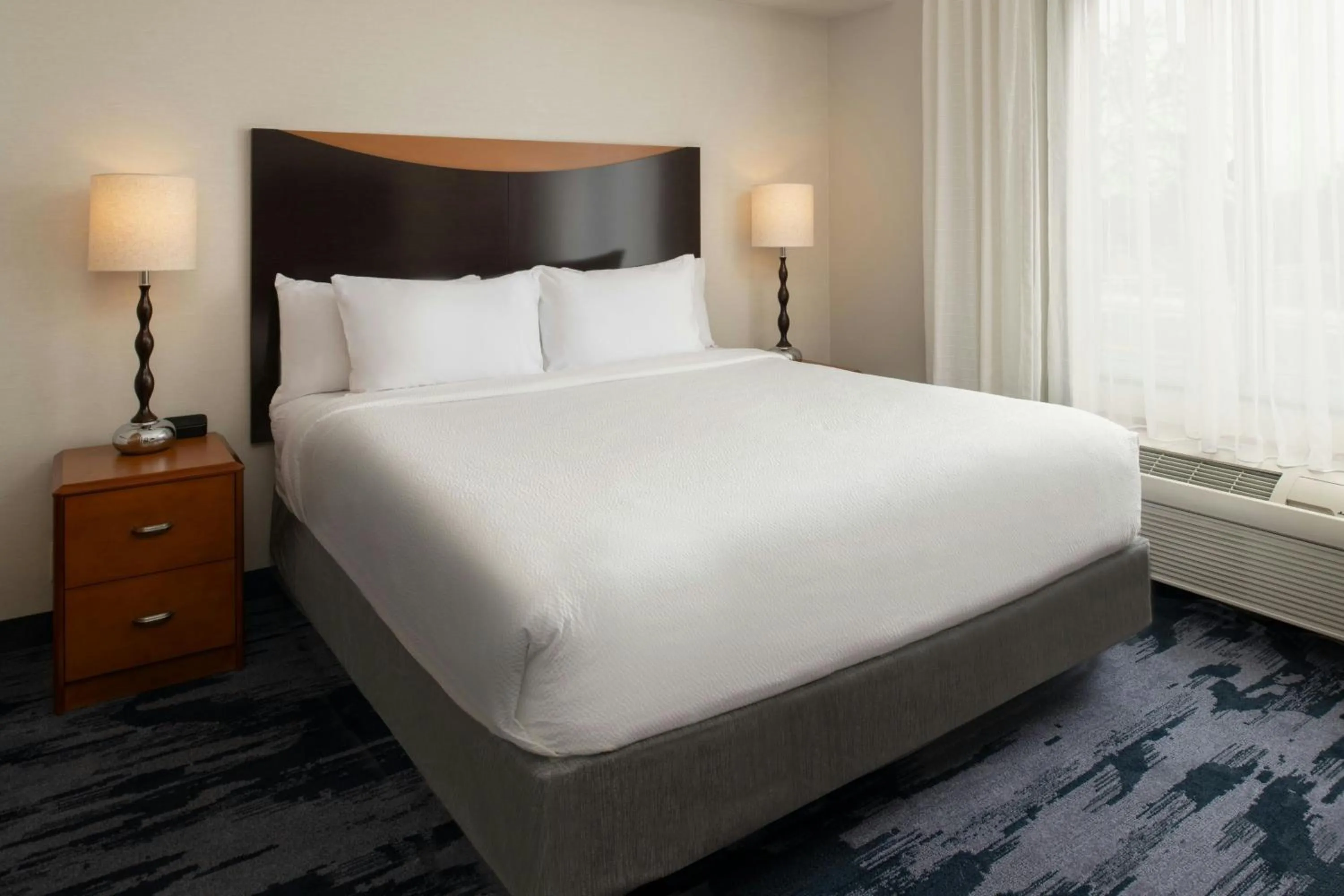 Photo of the whole room, Bed in Fairfield Inn & Suites Santa Maria