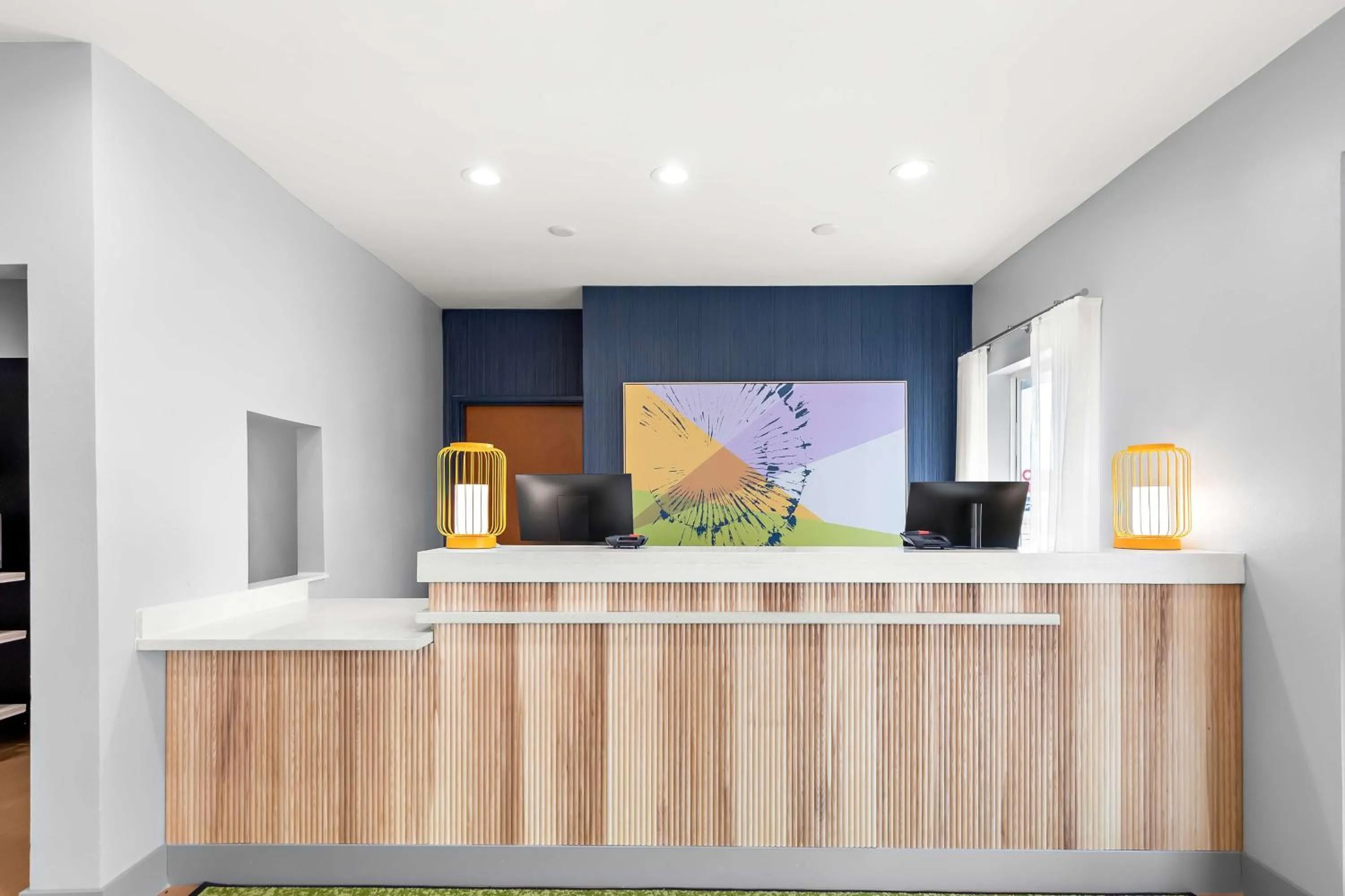 Lobby or reception in Spark by Hilton Springfield Southwest