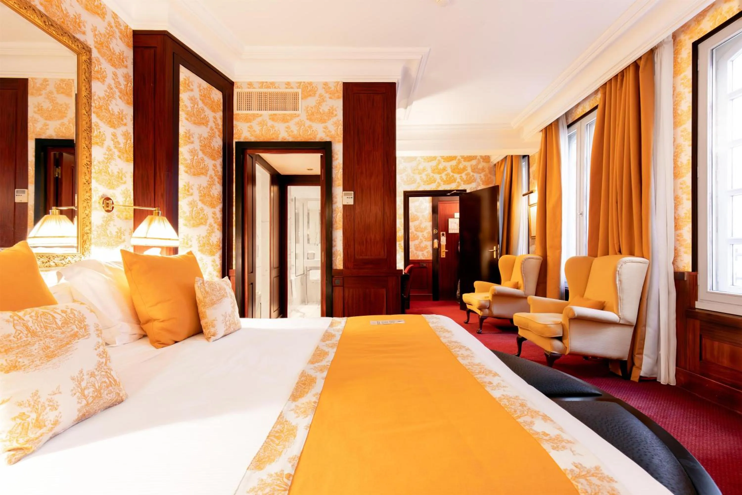 Bedroom, Bed in Grand Hotel de l'Opera - BW Premier Collection