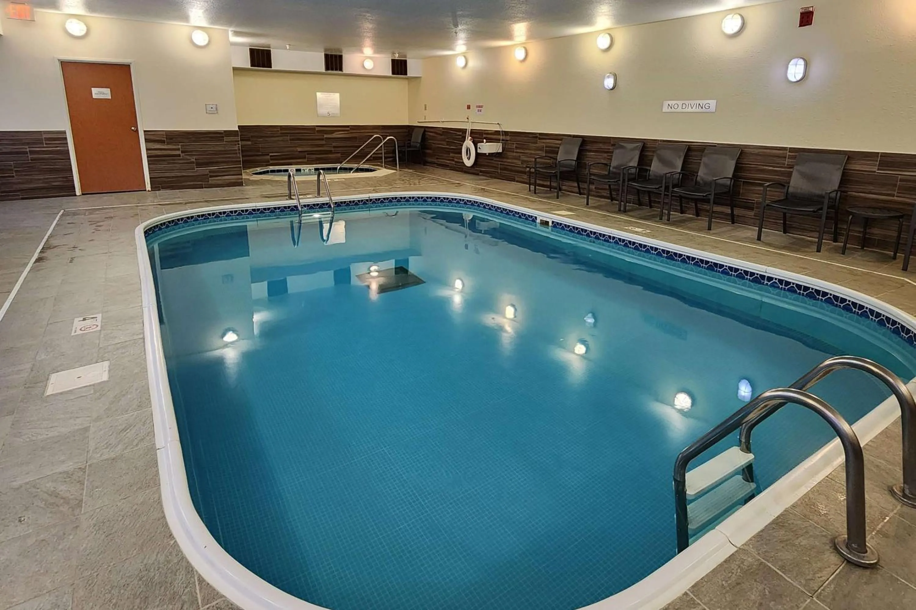 Swimming pool in AmericInn by Wyndham St Cloud MN Shopping Area