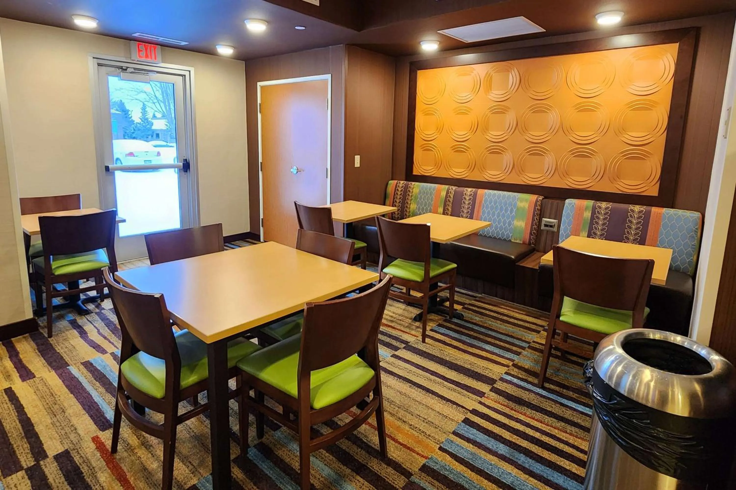 Breakfast in AmericInn by Wyndham St Cloud MN Shopping Area