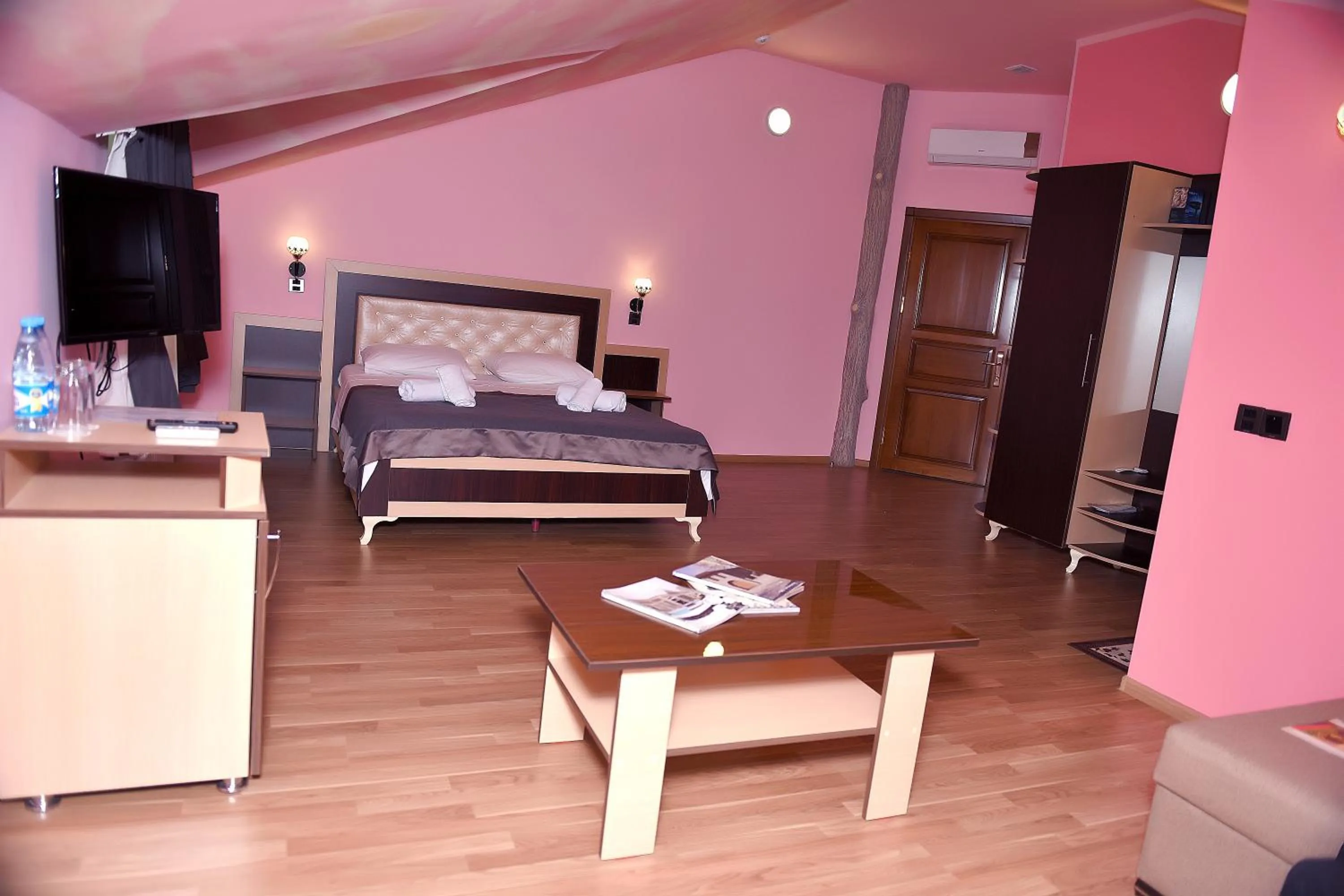 Bedroom, Bed in Yaffle Inn Shaki Boutique Hotel