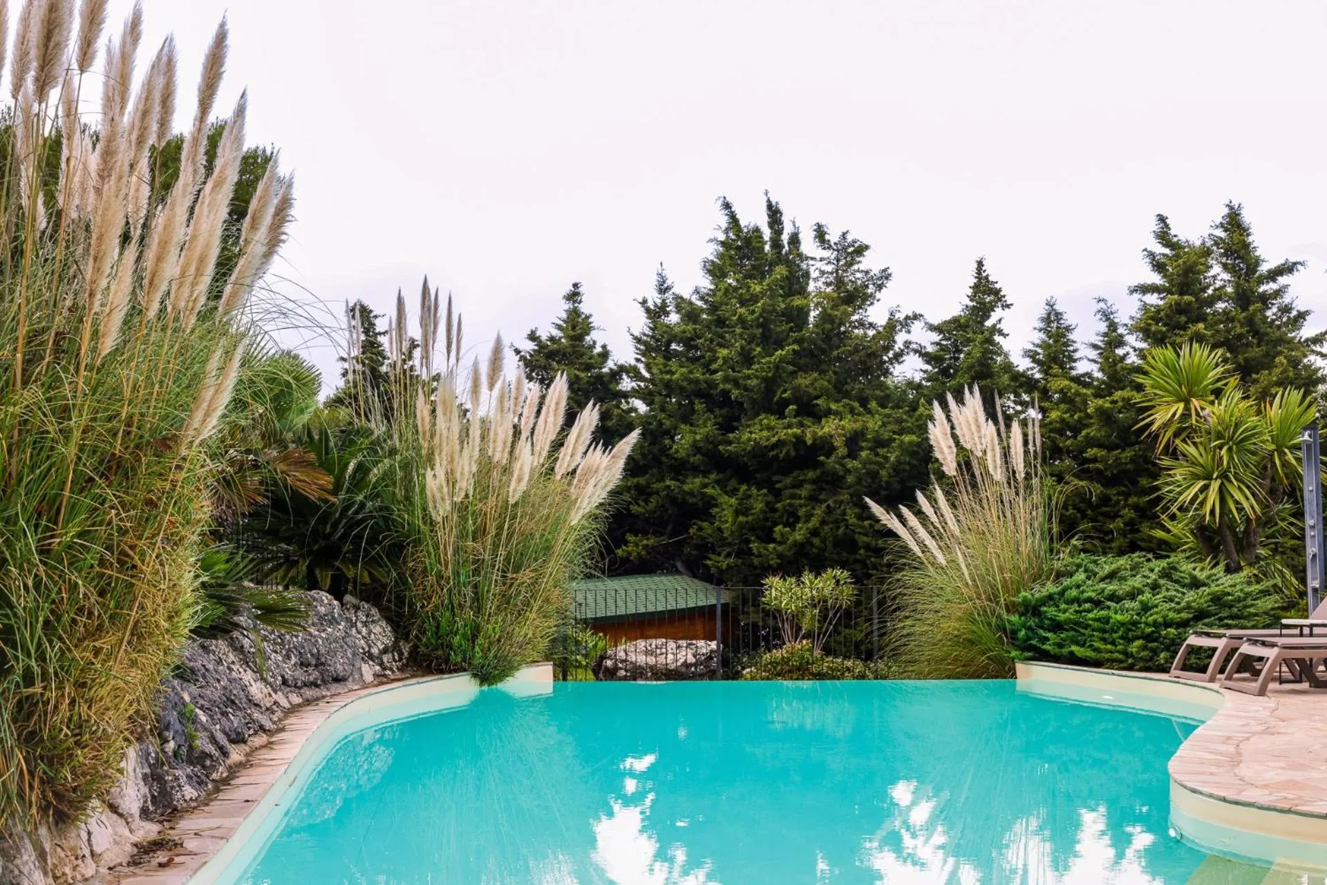 Swimming pool in Hôtel Eze Hermitage