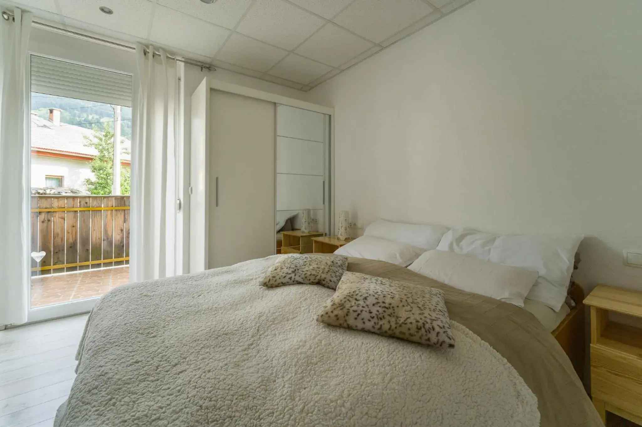 Double Room with Balcony in Aparthotel Pr' Jakapč' Double Room with Balcony in Aparthotel Pr' Jakapč'