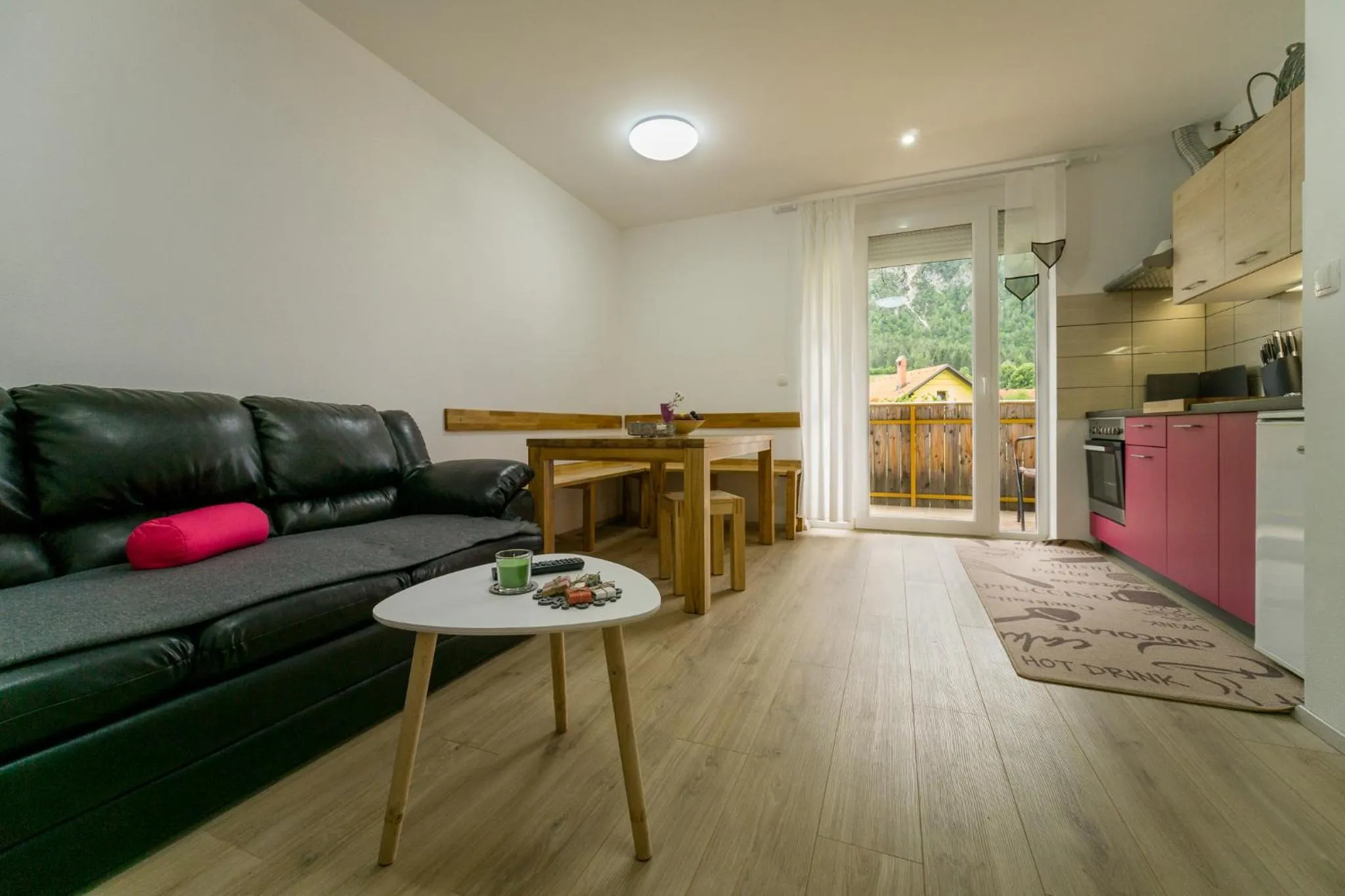 TV and multimedia in Aparthotel Pr' Jakapč'