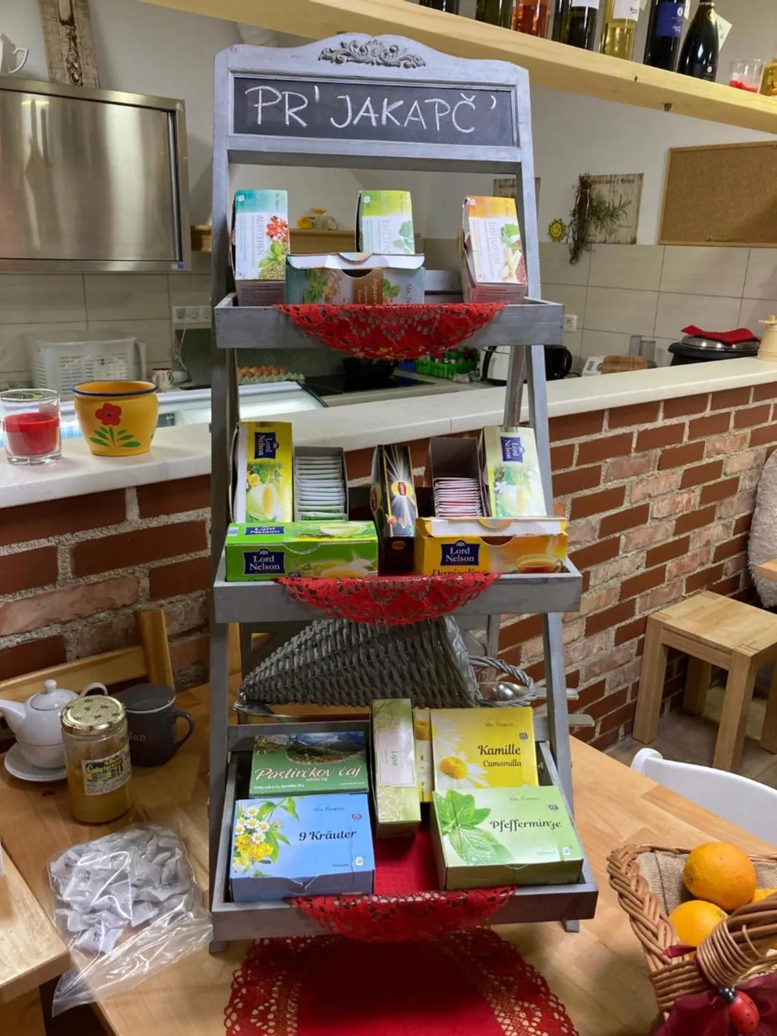 Breakfast in Aparthotel Pr' Jakapč'