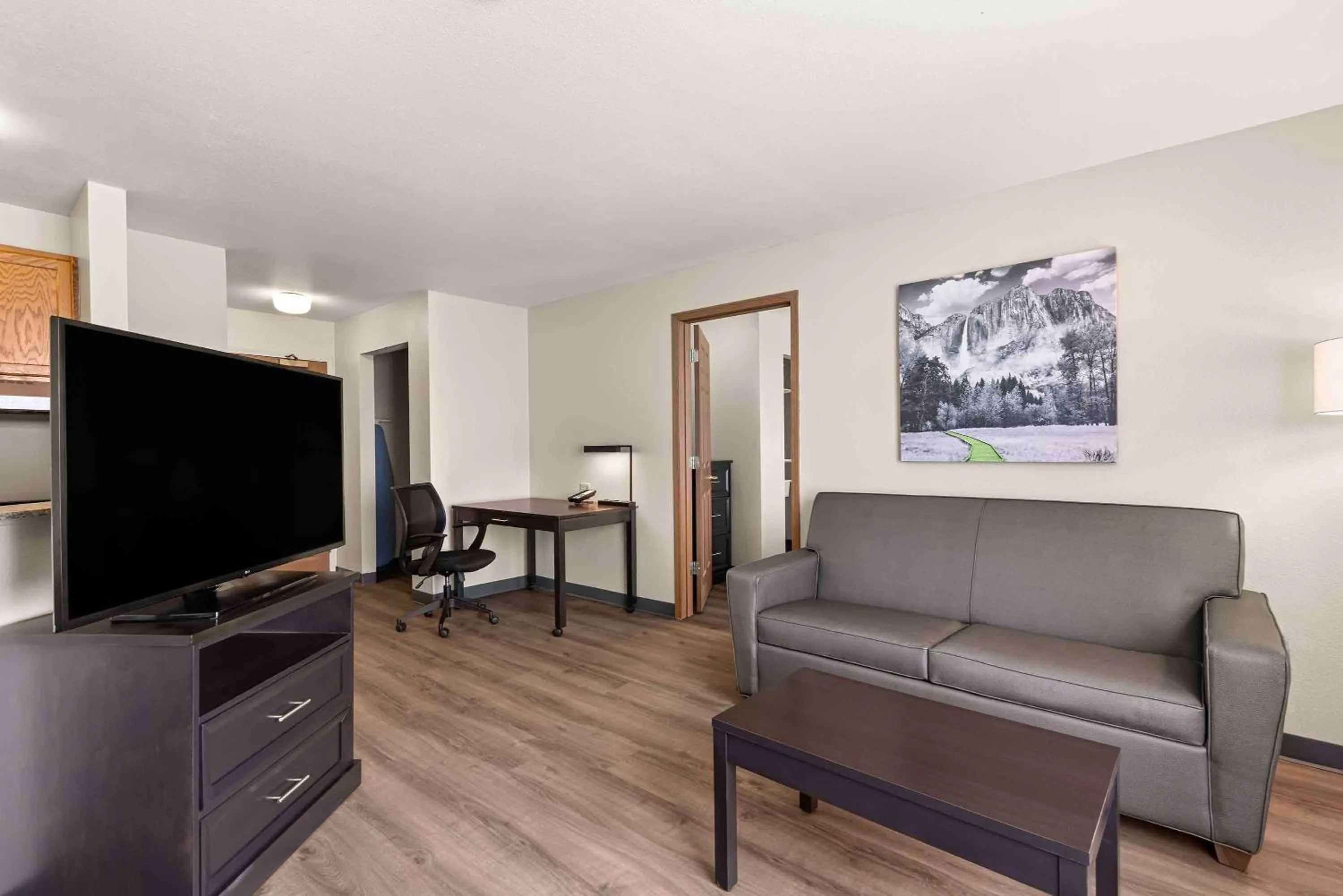 Bedroom in Extended Stay America Suites - St Louis - Fenton